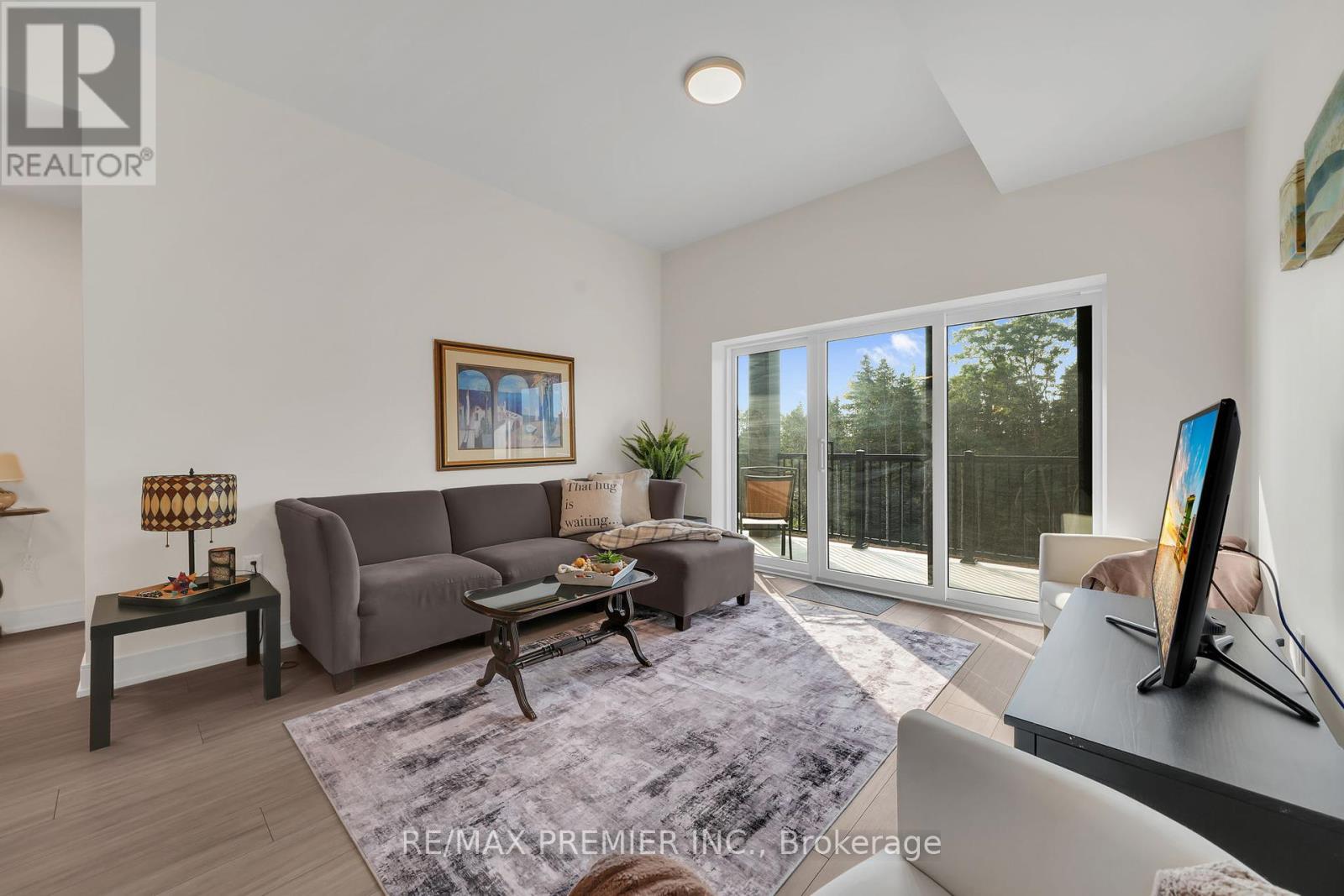 309 - 121 Mary Street, Clearview, Ontario  L0M 1G0 - Photo 13 - S12411566