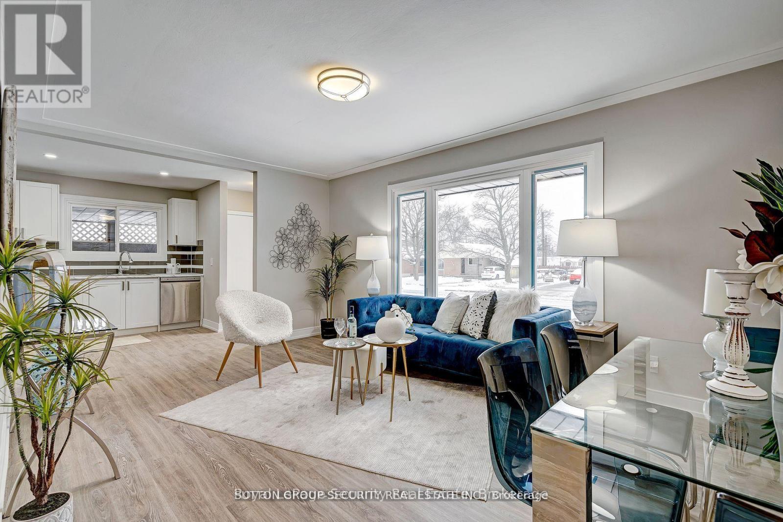 183 Sekura Street, Cambridge, Ontario  N1R 3R2 - Photo 11 - X12264249