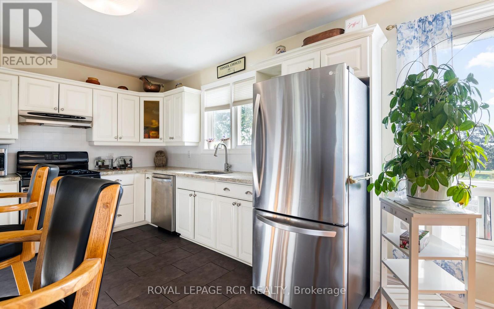 16 Barbour Drive, Erin, Ontario  N0B 1Z0 - Photo 17 - X12344181