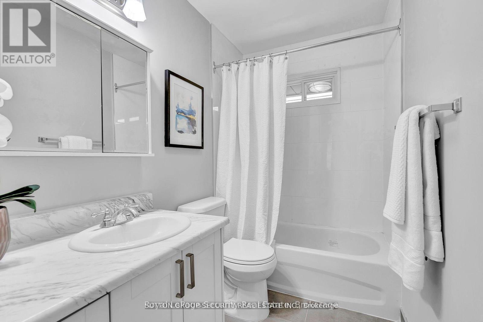 183 Sekura Street, Cambridge, Ontario  N1R 3R2 - Photo 24 - X12264249