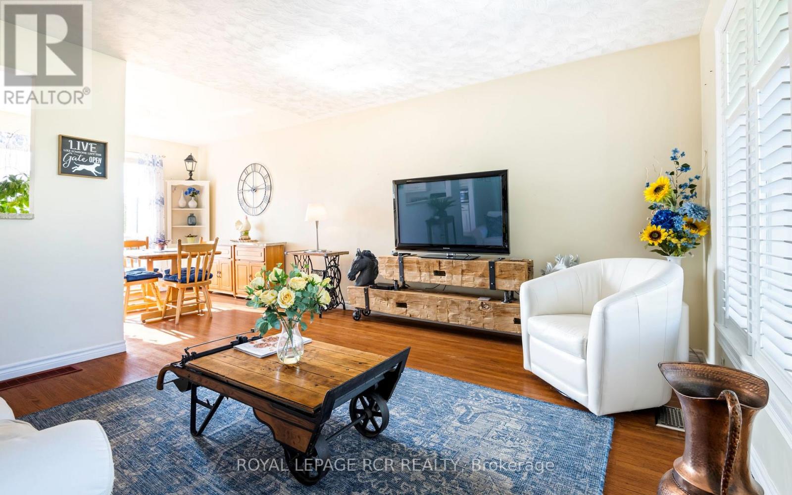 16 Barbour Drive, Erin, Ontario  N0B 1Z0 - Photo 14 - X12344181