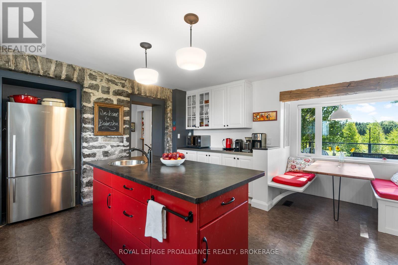 15 14th Line Road, Frontenac Islands, Ontario  K0H 2Y0 - Photo 14 - X12404543