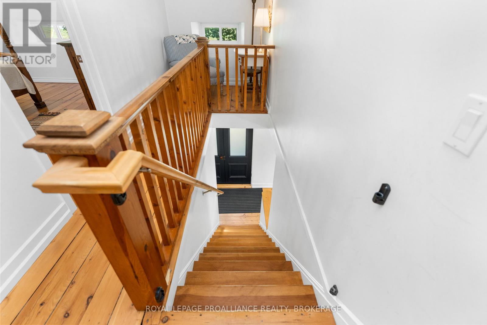 15 14th Line Road, Frontenac Islands, Ontario  K0H 2Y0 - Photo 17 - X12404543