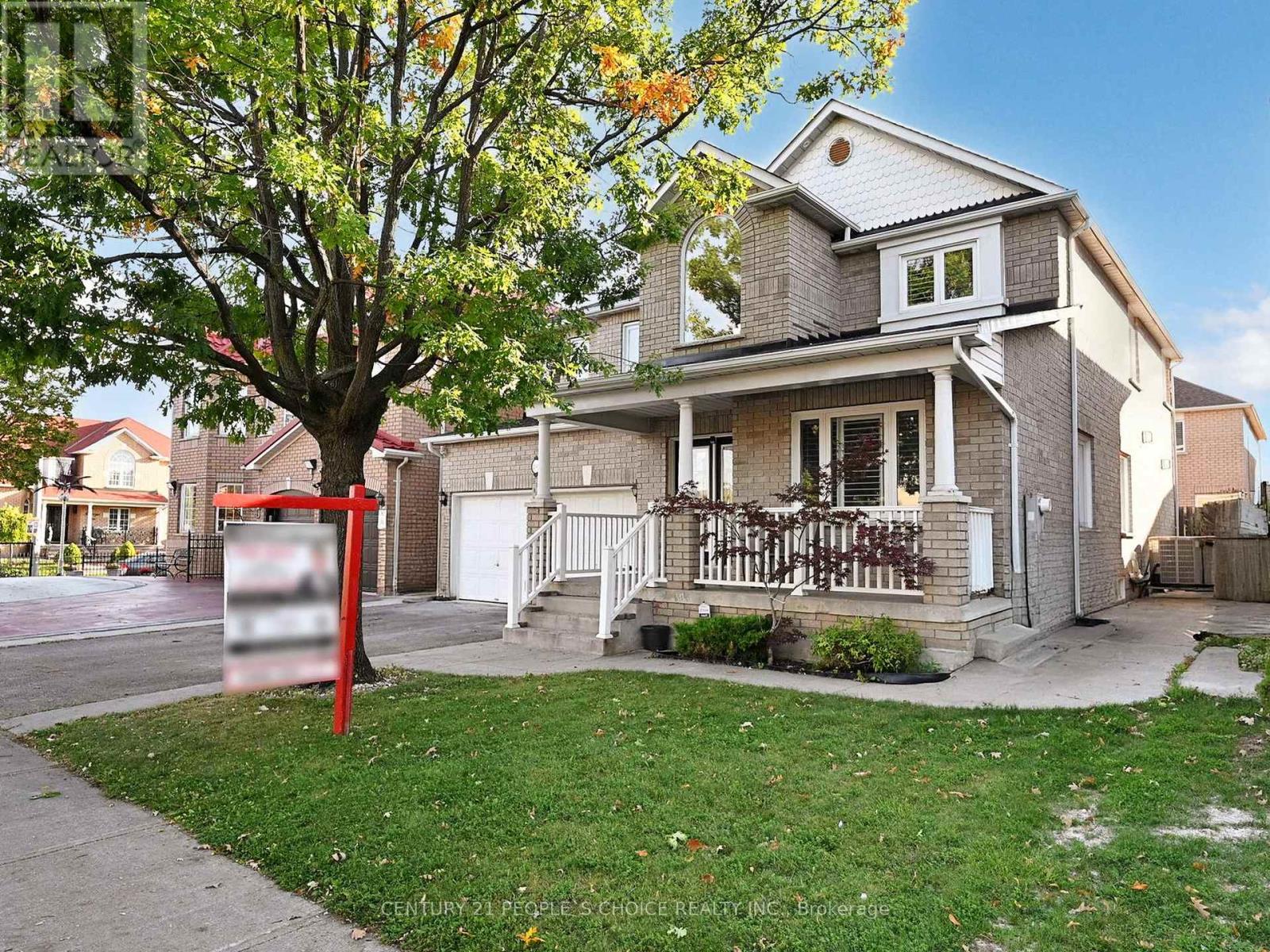 230 Edenbrook Hill Drive, Brampton, Ontario  L7A 2W7 - Photo 3 - W12411484