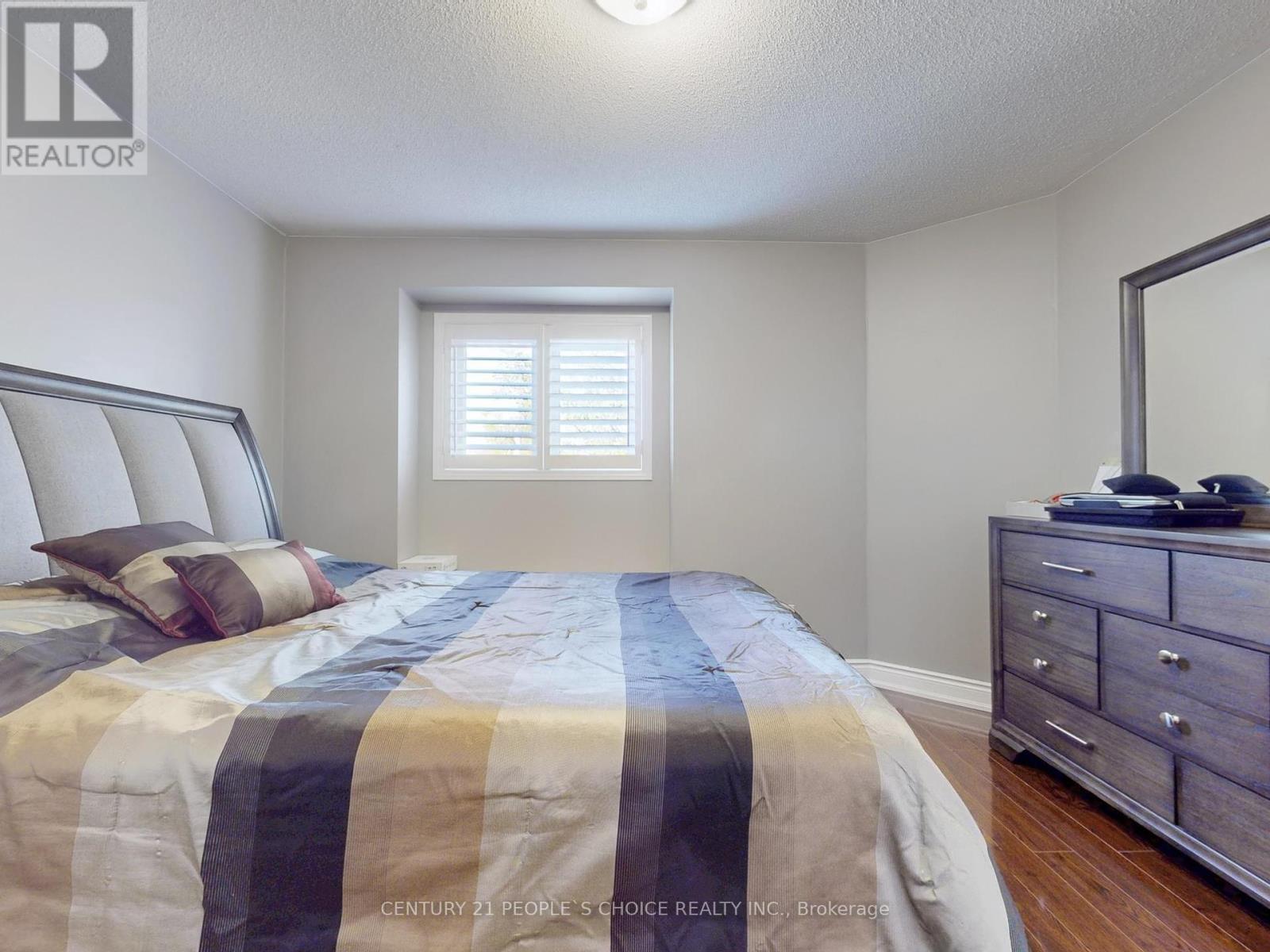 230 Edenbrook Hill Drive, Brampton, Ontario  L7A 2W7 - Photo 40 - W12411484