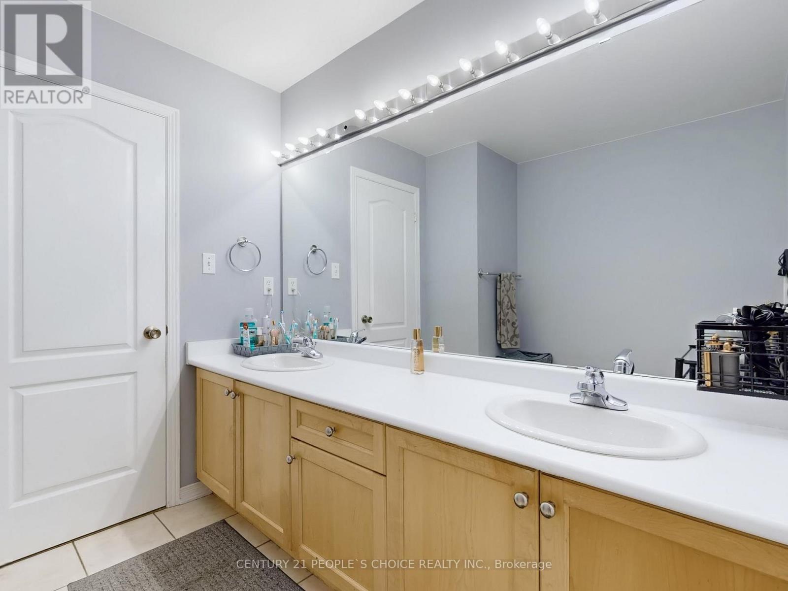 230 Edenbrook Hill Drive, Brampton, Ontario  L7A 2W7 - Photo 42 - W12411484