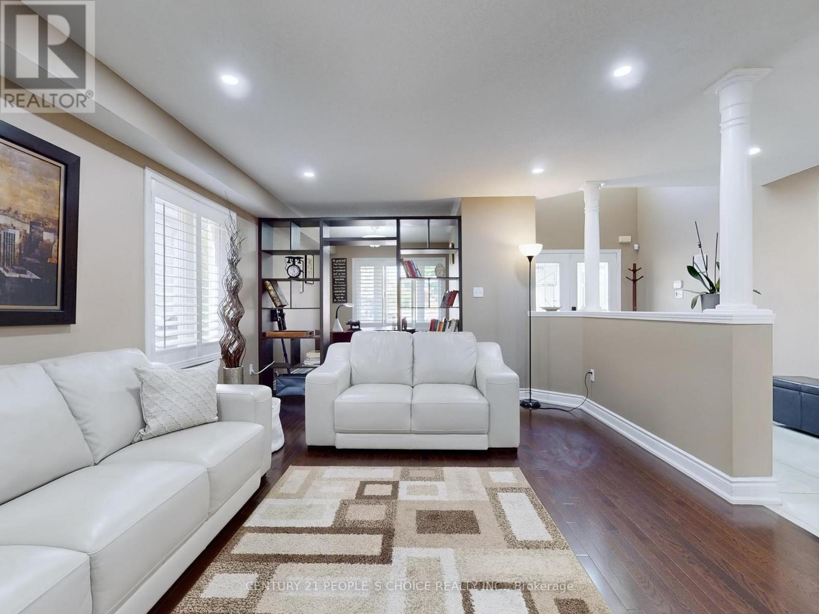 230 Edenbrook Hill Drive, Brampton, Ontario  L7A 2W7 - Photo 6 - W12411484