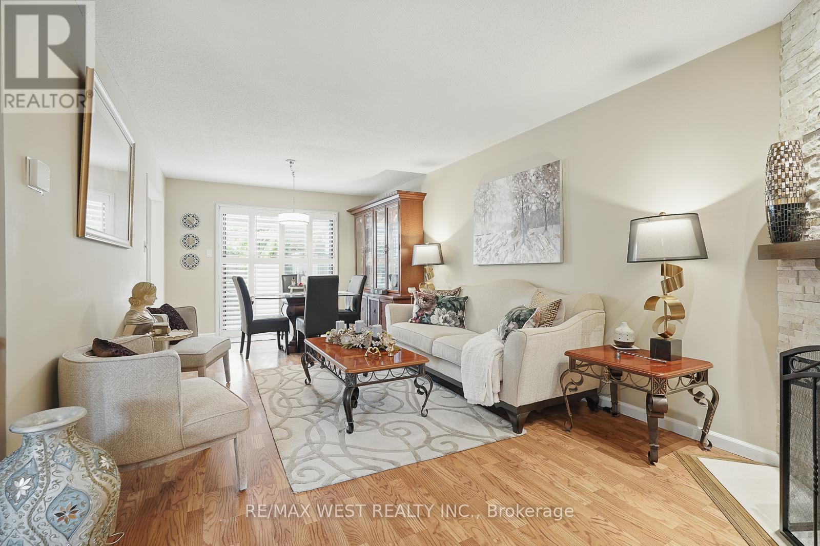 3060 Ilomar Court, Mississauga, Ontario  L5N 5B5 - Photo 10 - W12411485