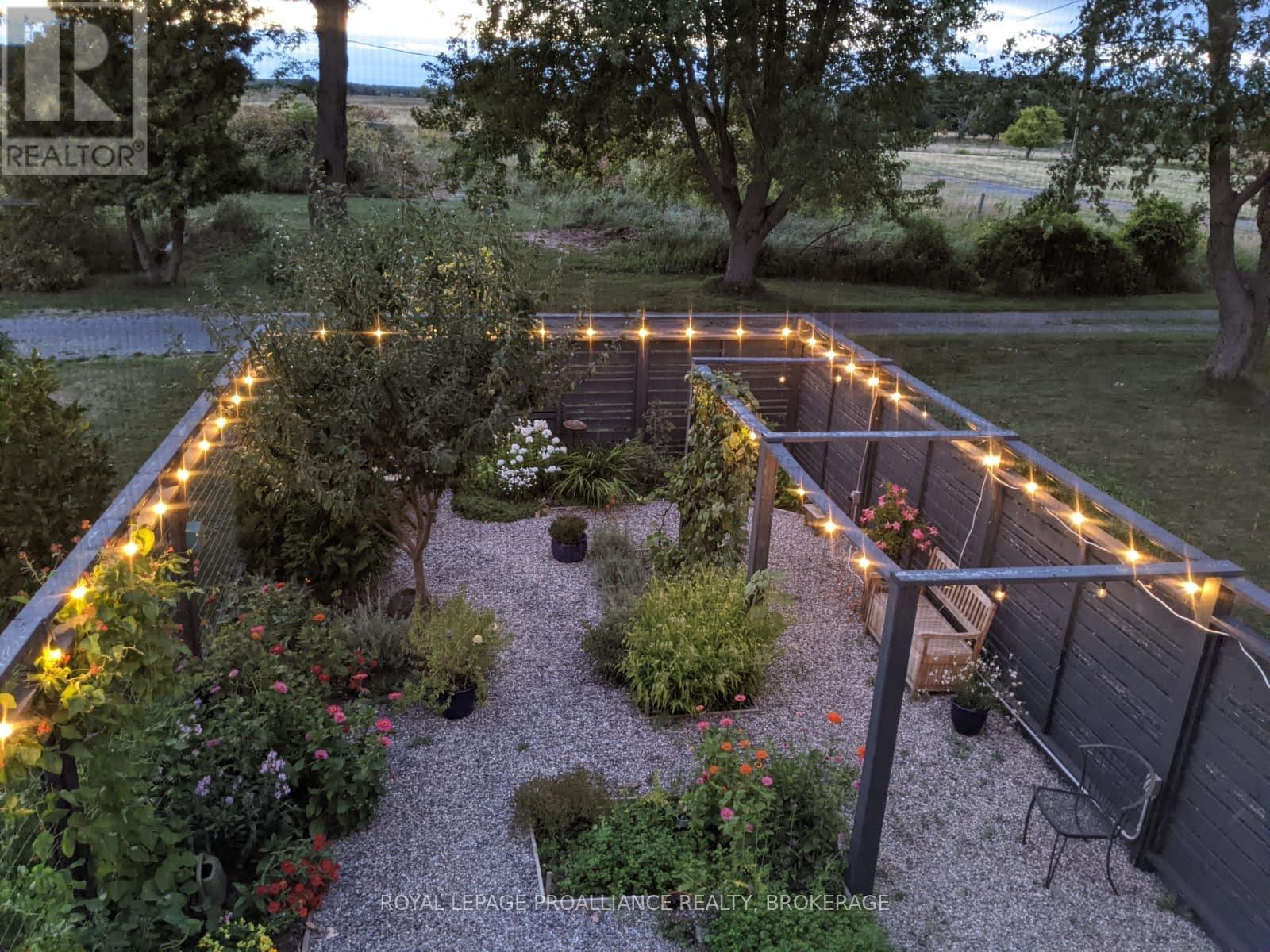 15 14th Line Road, Frontenac Islands, Ontario  K0H 2Y0 - Photo 38 - X12404543