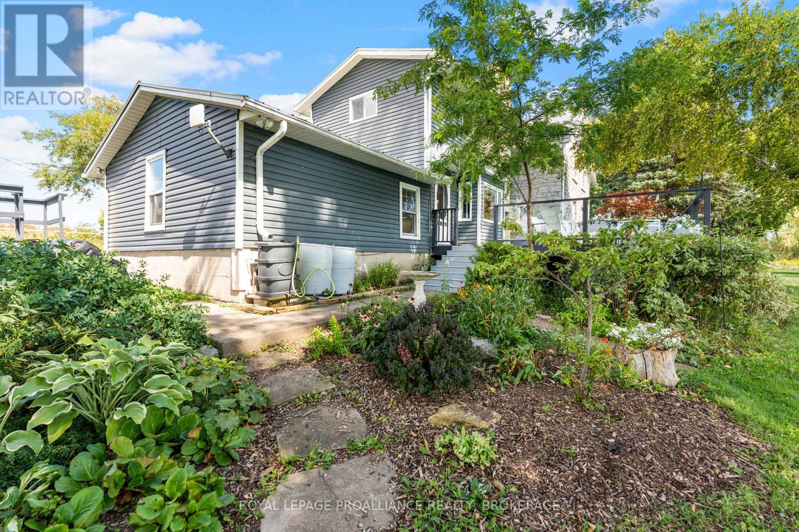 15 14th Line Road, Frontenac Islands, Ontario  K0H 2Y0 - Photo 32 - X12404543