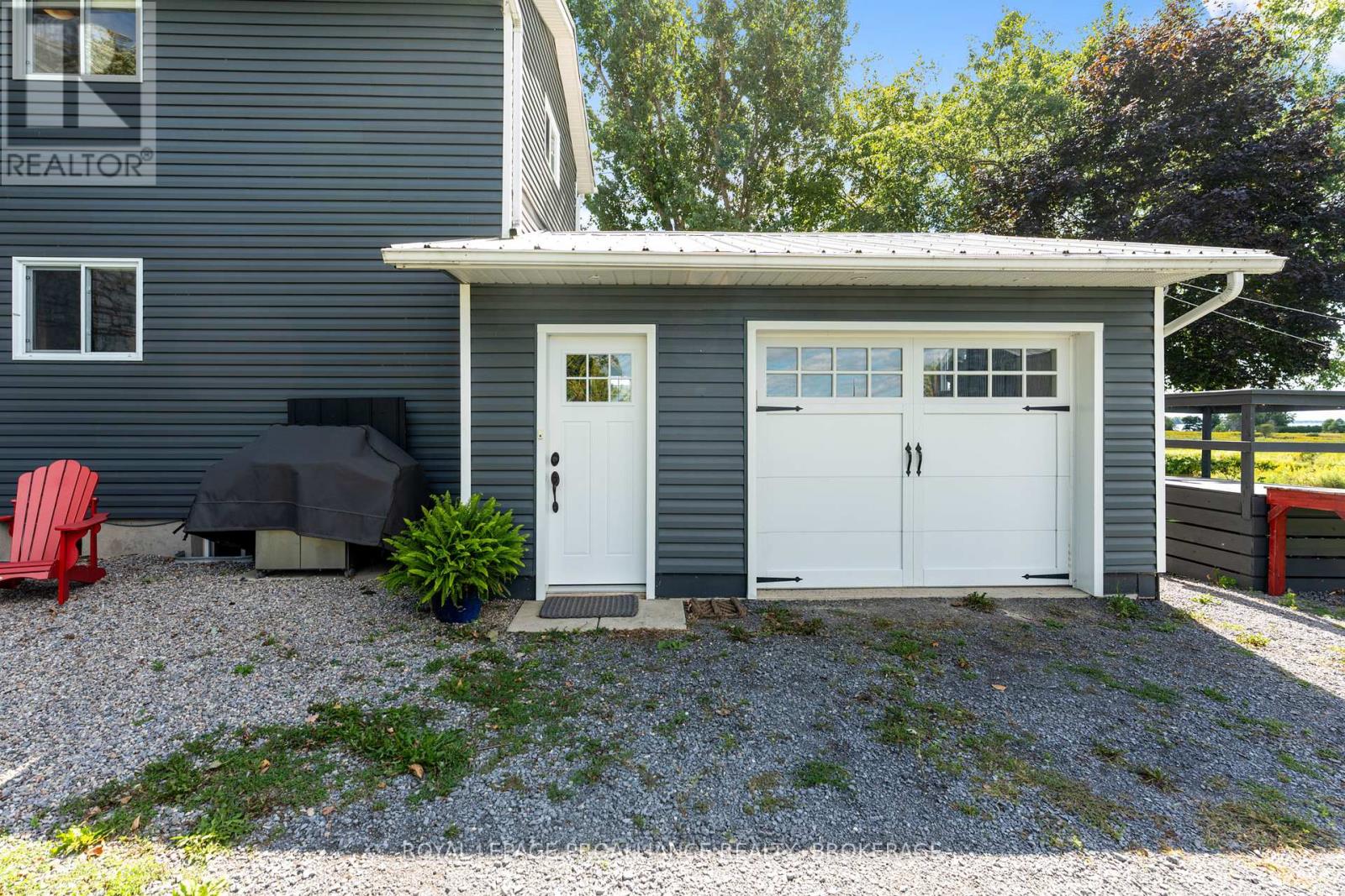 15 14th Line Road, Frontenac Islands, Ontario  K0H 2Y0 - Photo 4 - X12404543