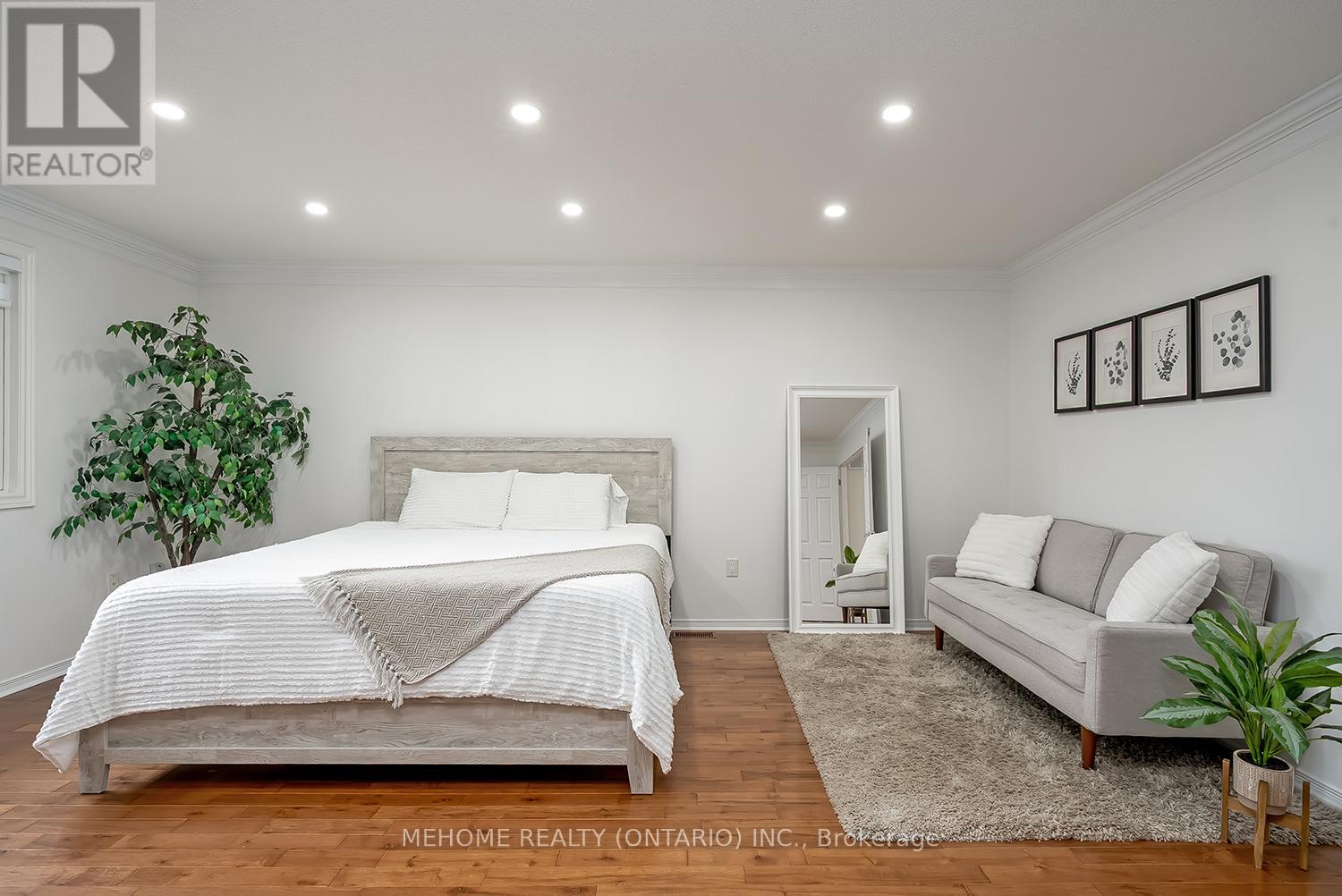 2126 Springdale Road, Oakville (Wm Westmount), Ontario  L6M 4C6 - Photo 21 - W12411554