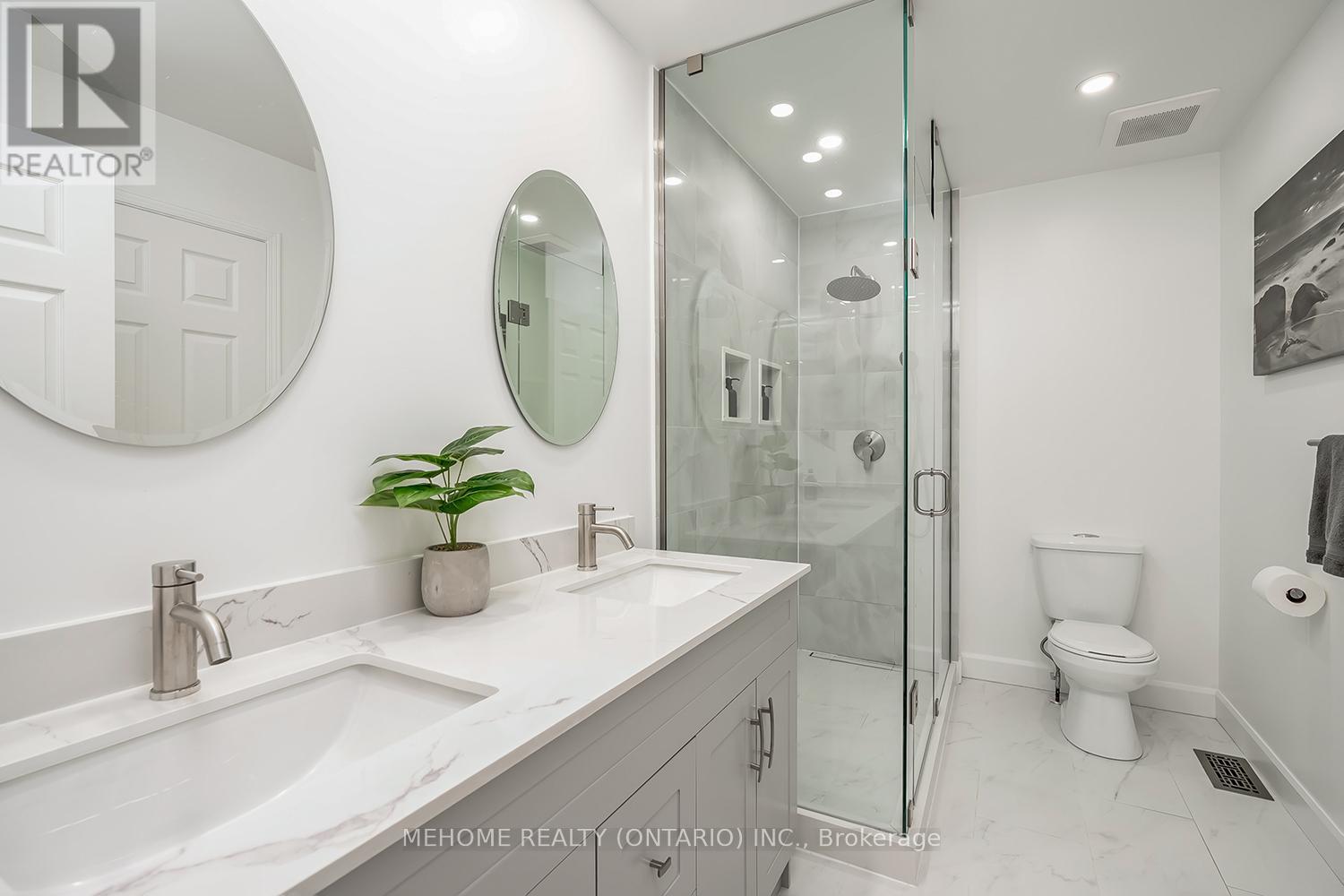 2126 Springdale Road, Oakville (Wm Westmount), Ontario  L6M 4C6 - Photo 29 - W12411554