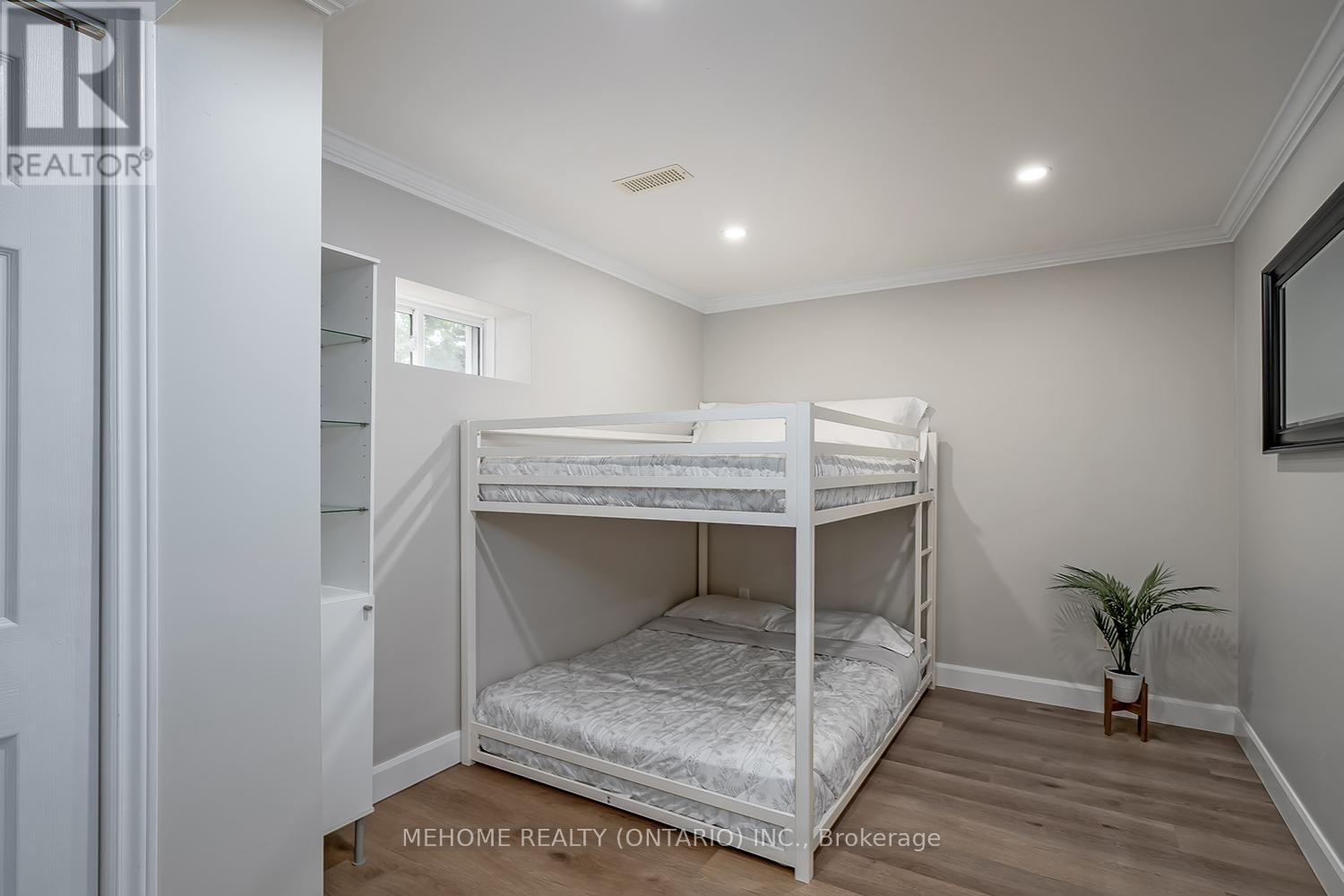 2126 Springdale Road, Oakville (Wm Westmount), Ontario  L6M 4C6 - Photo 34 - W12411554