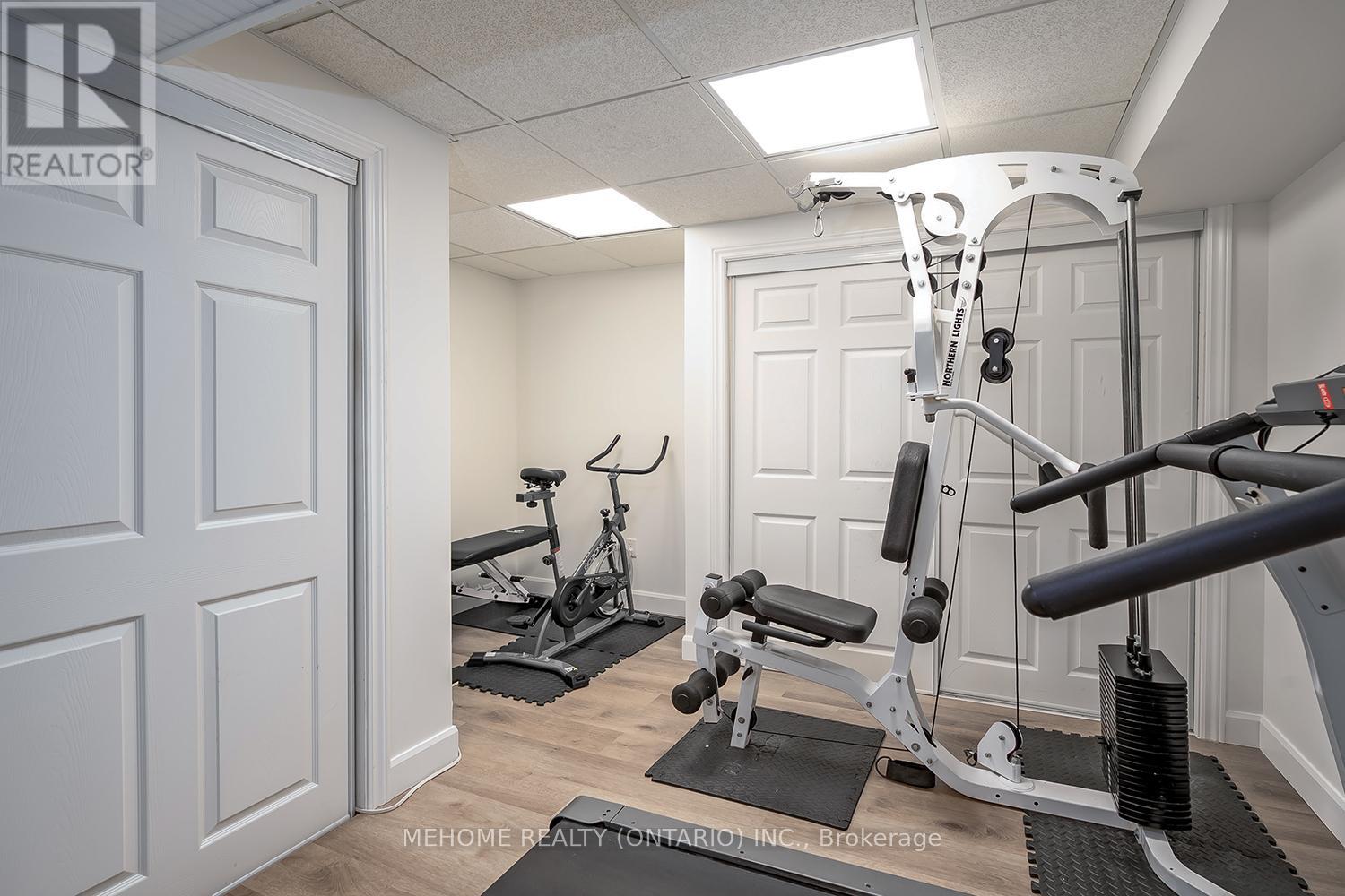 2126 Springdale Road, Oakville (Wm Westmount), Ontario  L6M 4C6 - Photo 35 - W12411554