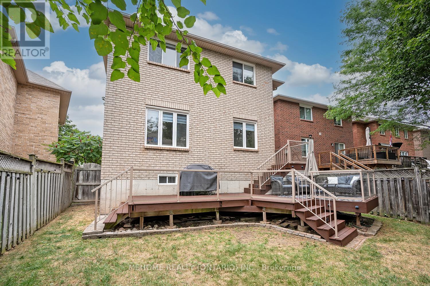 2126 Springdale Road, Oakville (Wm Westmount), Ontario  L6M 4C6 - Photo 37 - W12411554