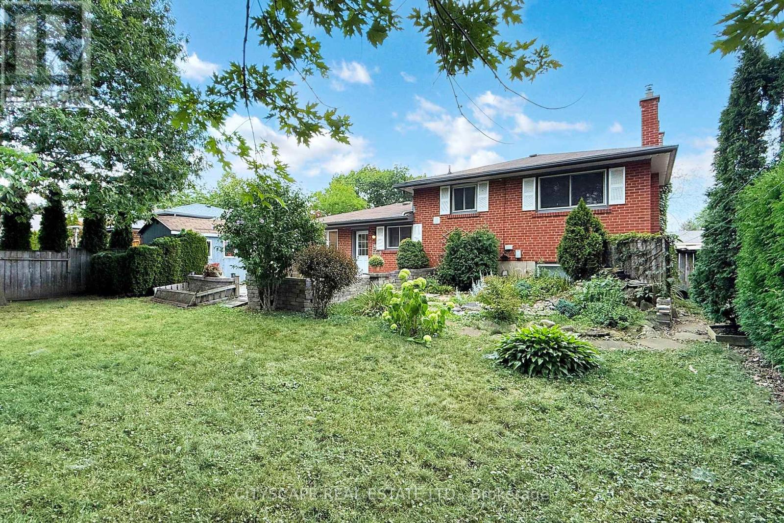 188 Foxbar Road, Burlington, Ontario  L7L 2Z9 - Photo 31 - W12411560
