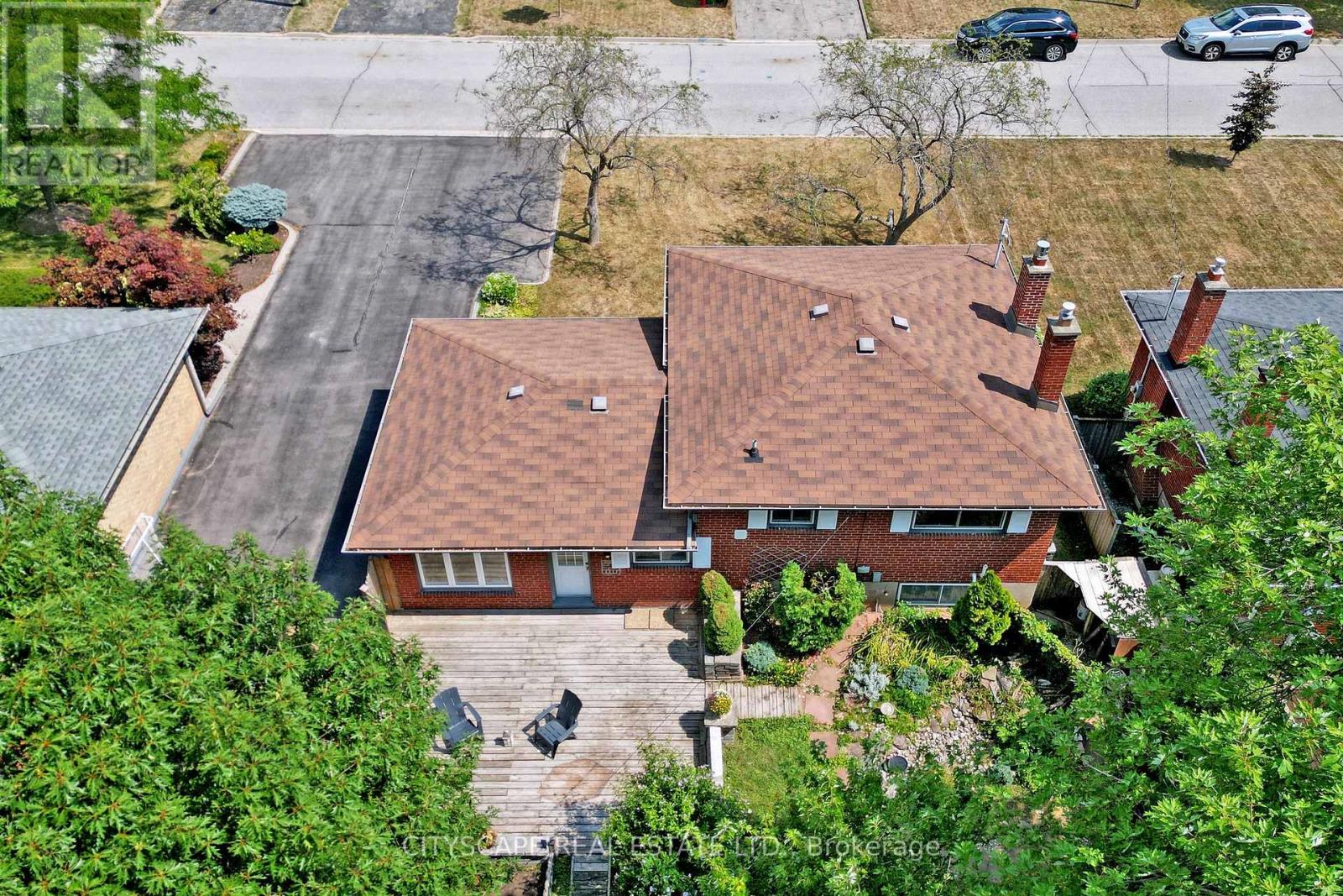 188 Foxbar Road, Burlington, Ontario  L7L 2Z9 - Photo 34 - W12411560