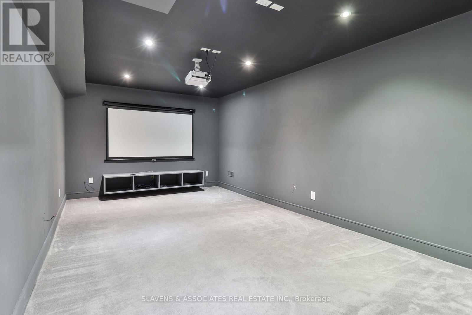 271 Jennings Crescent, Oakville, Ontario  L6L 1W3 - Photo 35 - W12411561