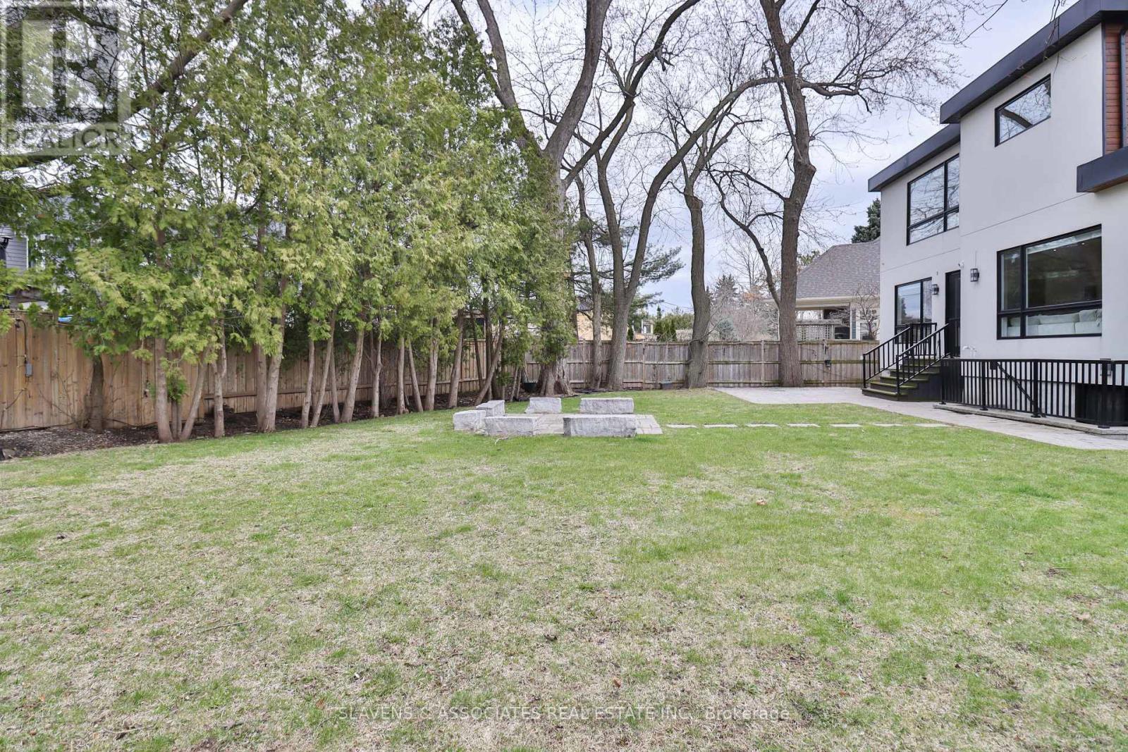271 Jennings Crescent, Oakville, Ontario  L6L 1W3 - Photo 40 - W12411561