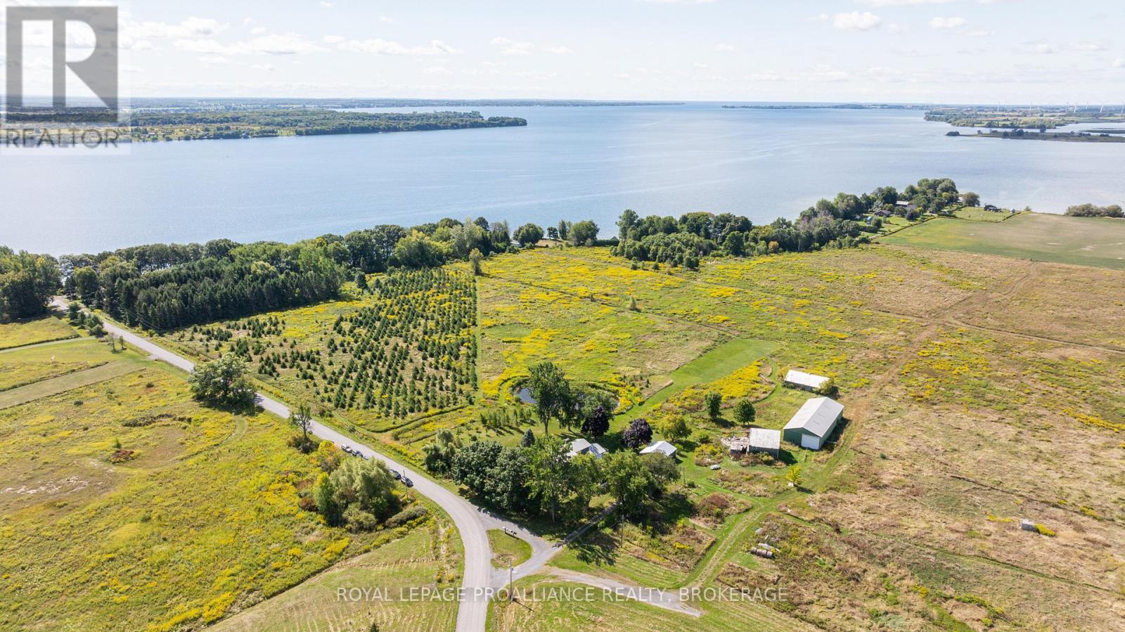 15 14th Line Road, Frontenac Islands, Ontario  K0H 2Y0 - Photo 40 - X12404543
