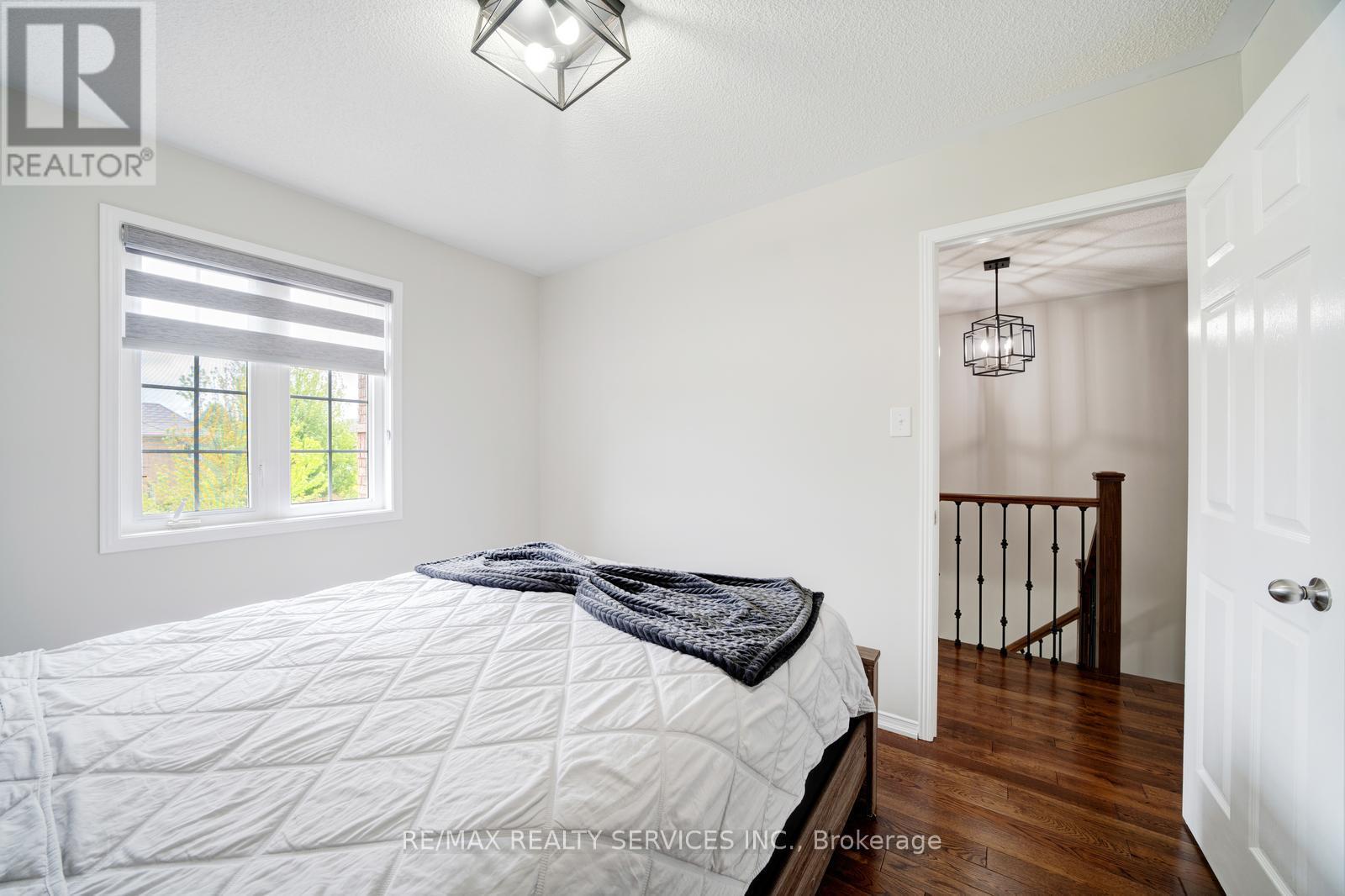 49 Woodcote Crescent, Halton Hills, Ontario  L7G 6M1 - Photo 32 - W12411565