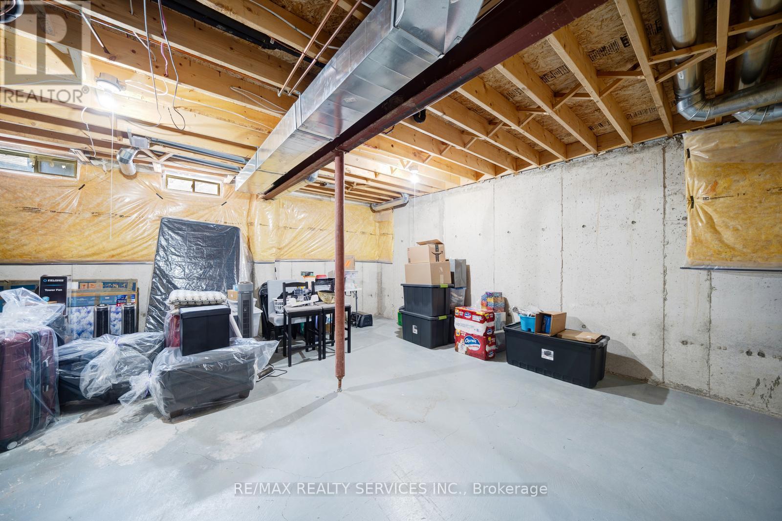 49 Woodcote Crescent, Halton Hills, Ontario  L7G 6M1 - Photo 41 - W12411565