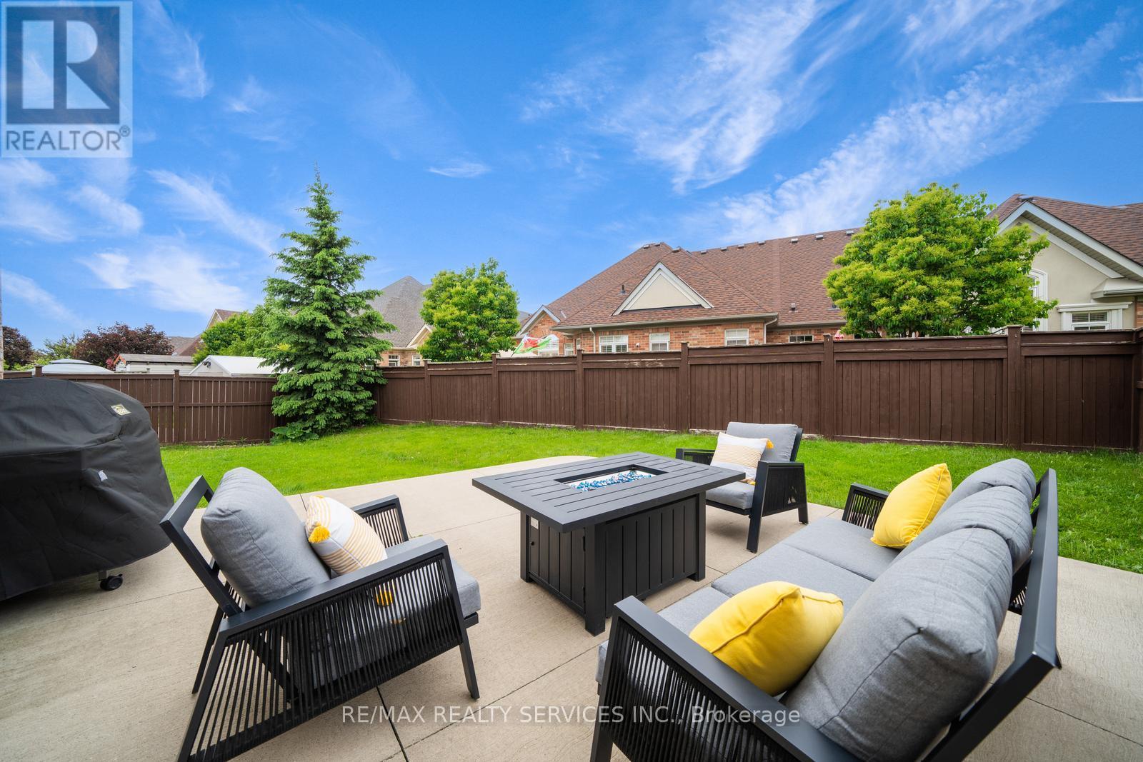 49 Woodcote Crescent, Halton Hills, Ontario  L7G 6M1 - Photo 49 - W12411565