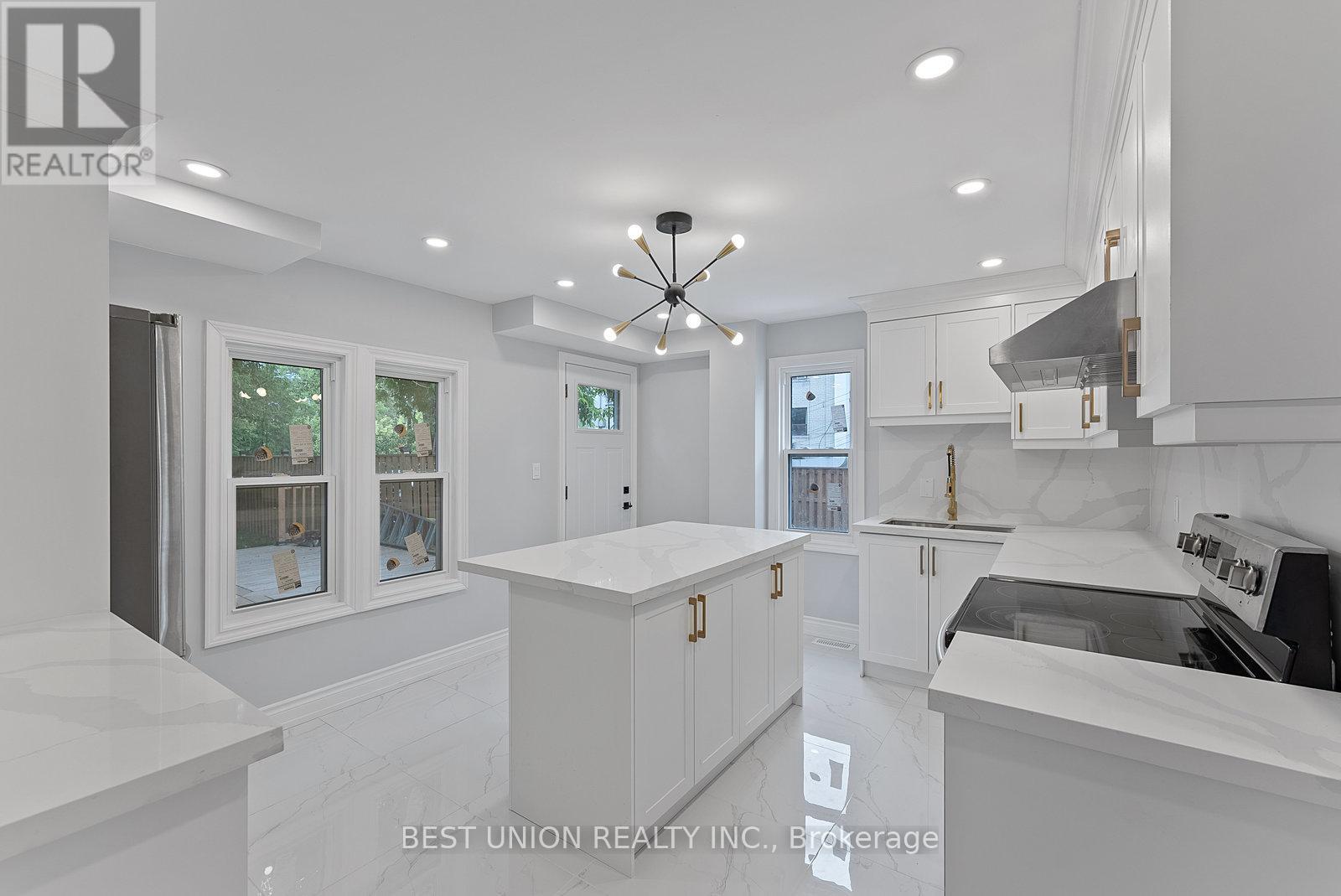 15 Burlington Street, Toronto, Ontario  M8V 2L1 - Photo 6 - W12411573