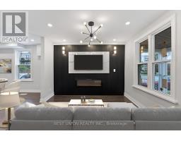 15 BURLINGTON STREET, Toronto, Ontario