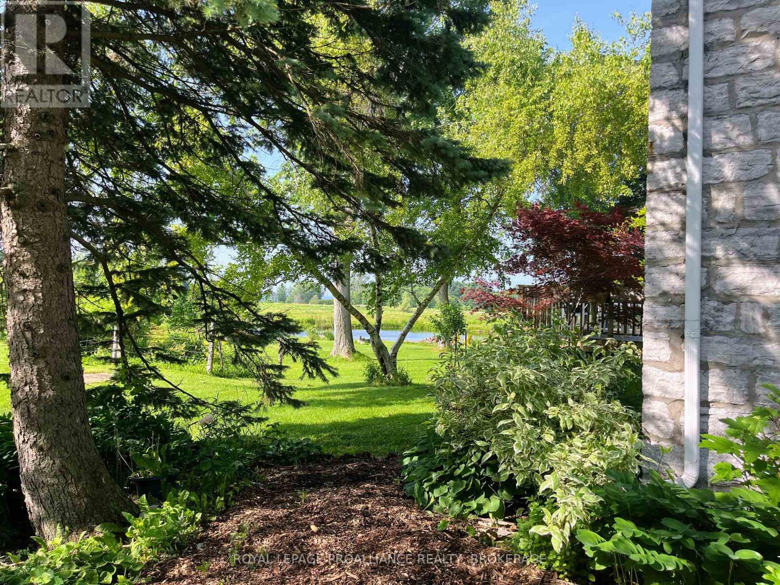 15 14th Line Road, Frontenac Islands, Ontario  K0H 2Y0 - Photo 44 - X12404543