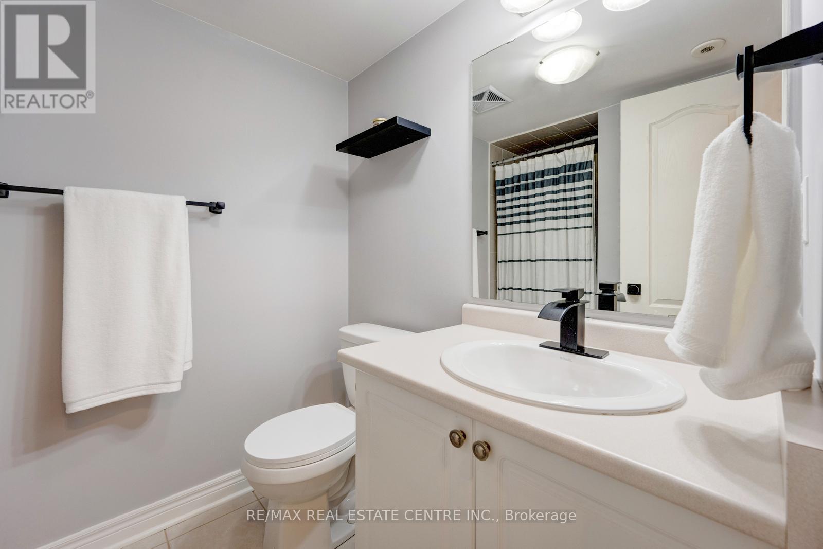 11 - 3250 Bentley Drive, Mississauga, Ontario  L5M 0P7 - Photo 40 - W12411653