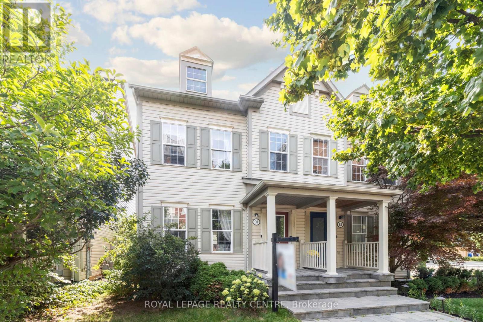 90 GEORGIAN DRIVE, Oakville, Ontario