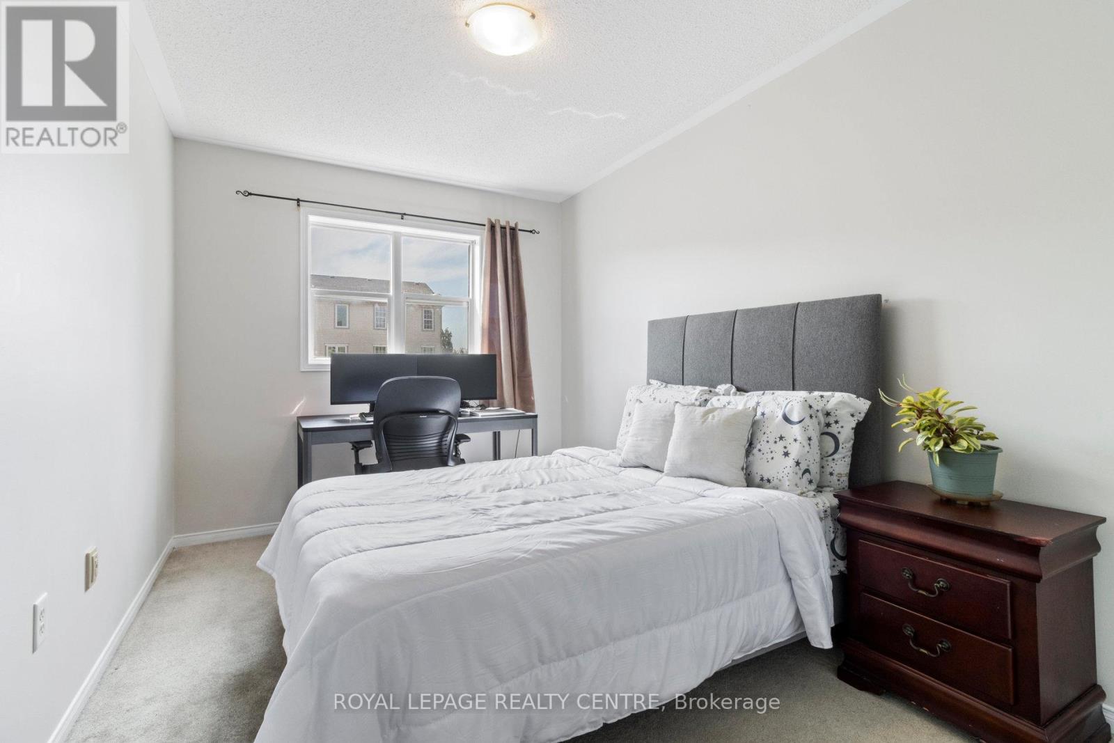 90 Georgian Drive, Oakville (Ro River Oaks), Ontario  L6H 6V1 - Photo 15 - W12411663
