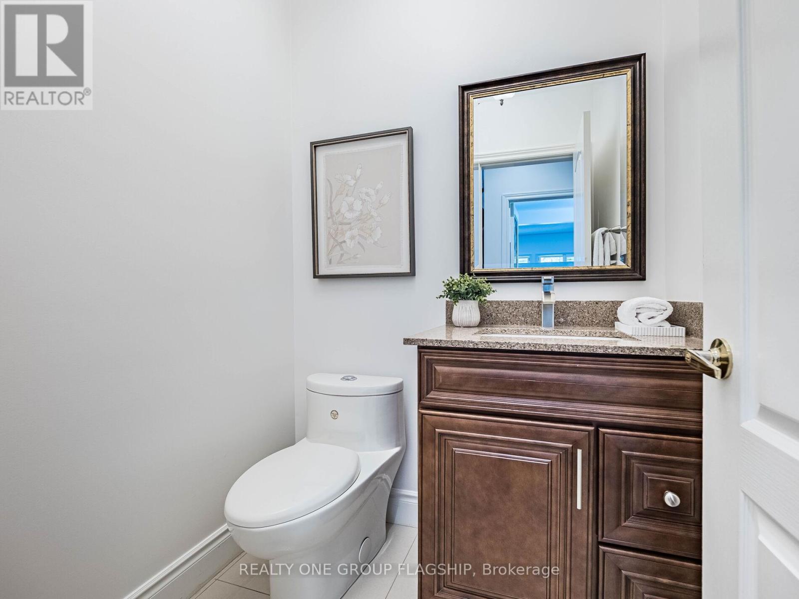 5290 Hilton Court, Mississauga, Ontario  L5M 5B5 - Photo 25 - W12411672