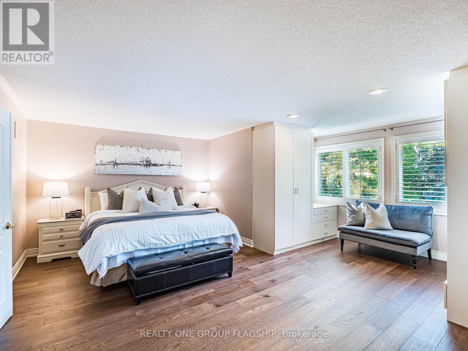 5290 Hilton Court, Mississauga, Ontario  L5M 5B5 - Photo 30 - W12411672