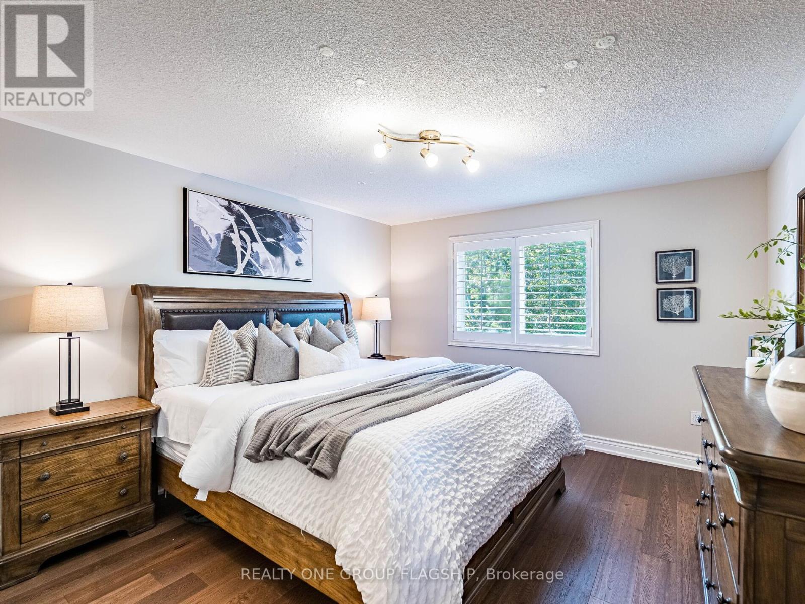 5290 Hilton Court, Mississauga, Ontario  L5M 5B5 - Photo 37 - W12411672