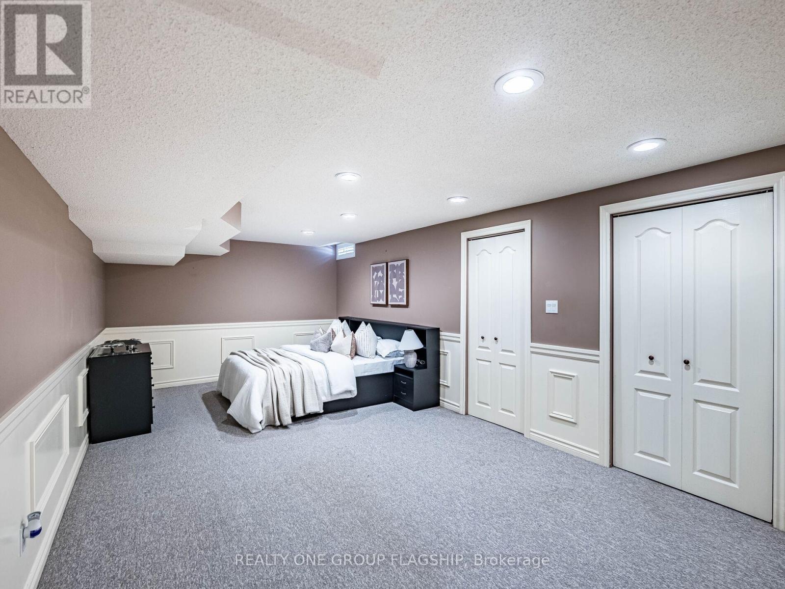 5290 Hilton Court, Mississauga, Ontario  L5M 5B5 - Photo 43 - W12411672