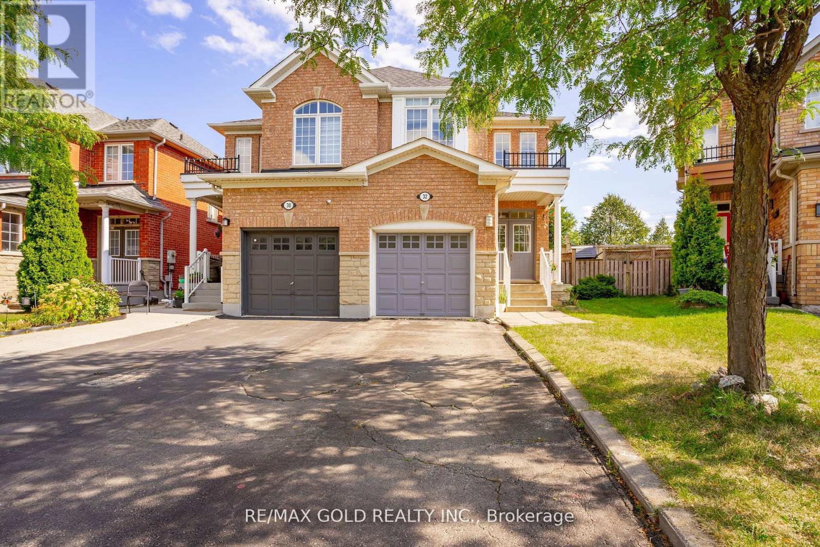 32 Rubysilver Drive, Brampton, Ontario  L6P 1P9 - Photo 1 - W12411703