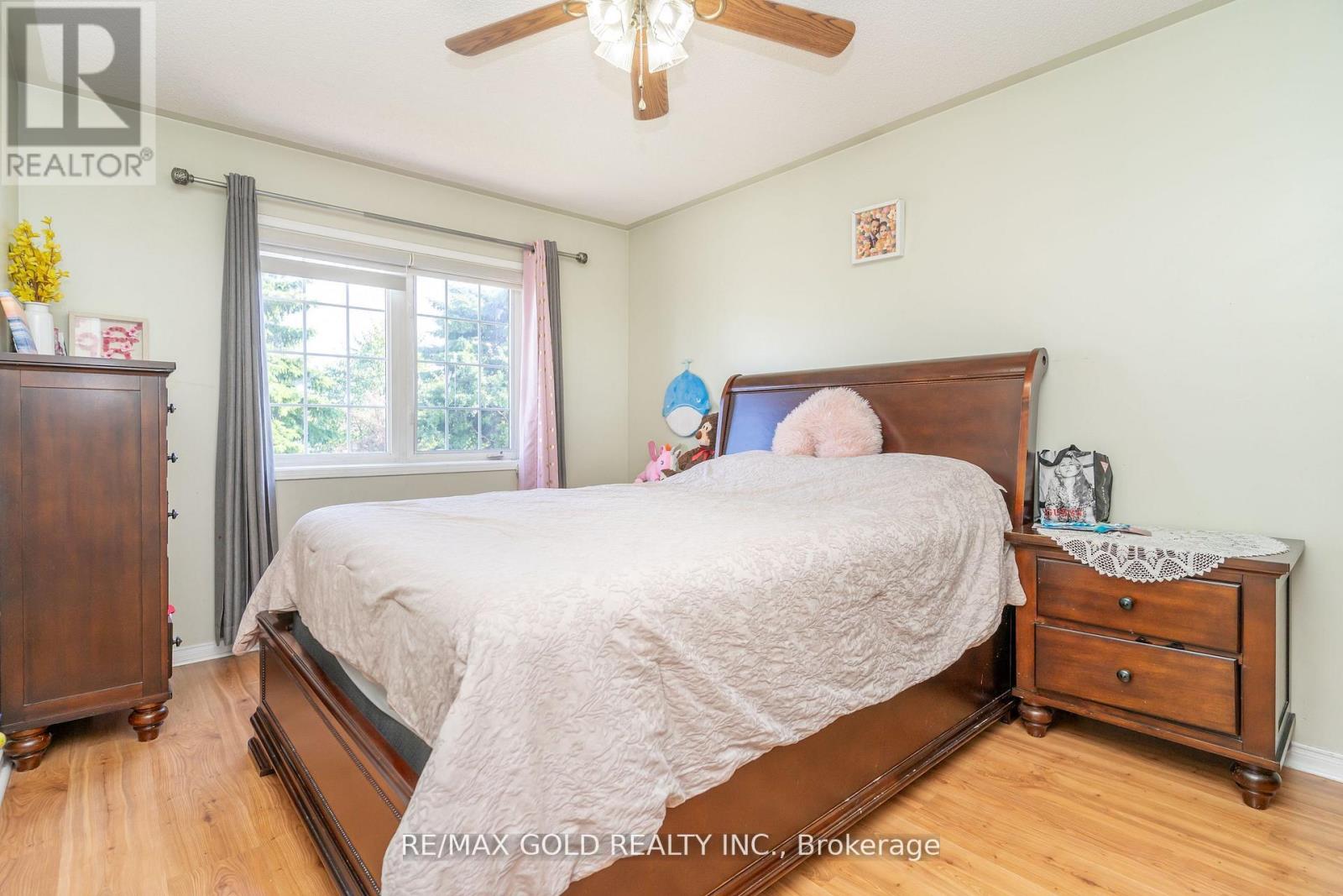 32 Rubysilver Drive, Brampton, Ontario  L6P 1P9 - Photo 19 - W12411703