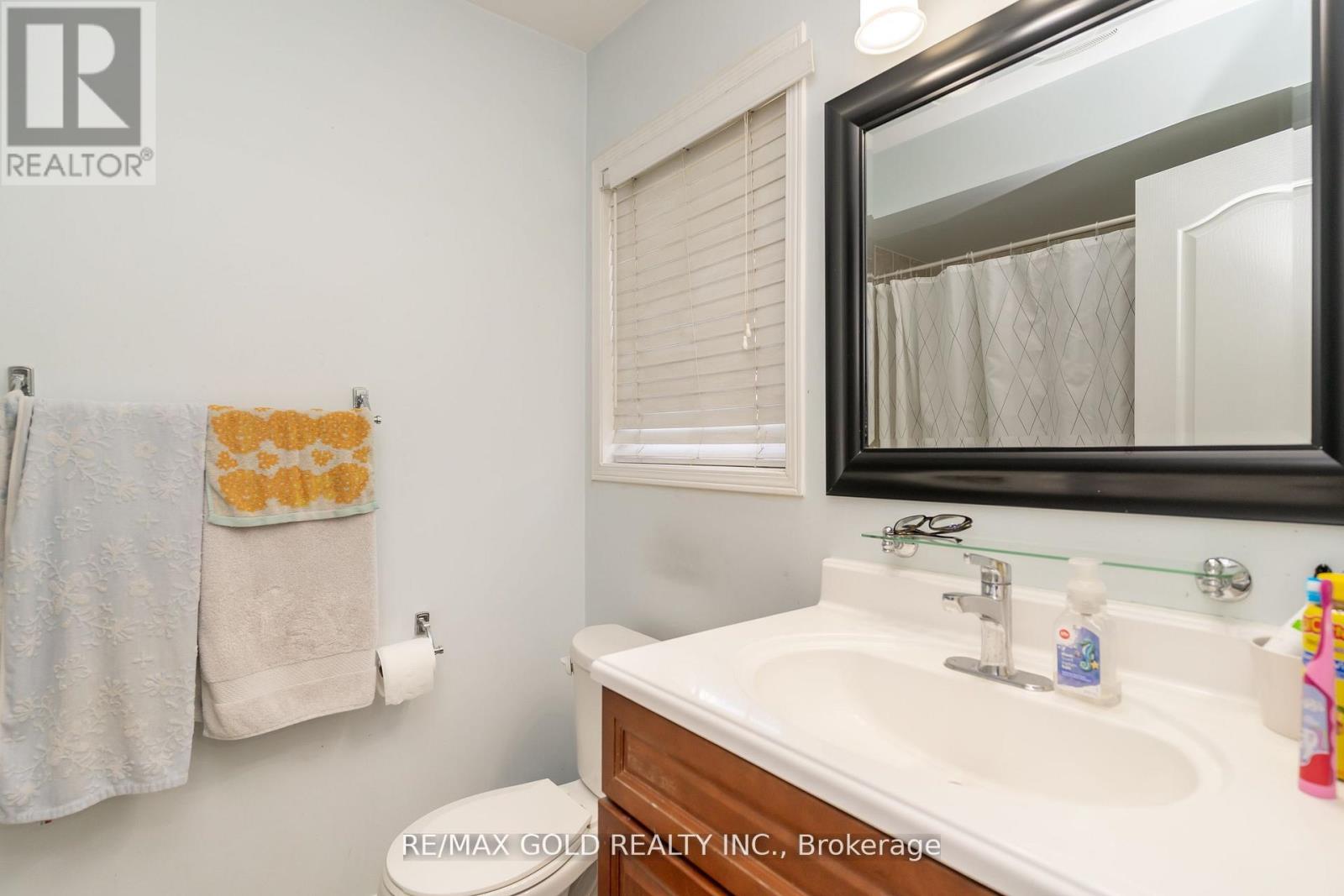 32 Rubysilver Drive, Brampton, Ontario  L6P 1P9 - Photo 22 - W12411703