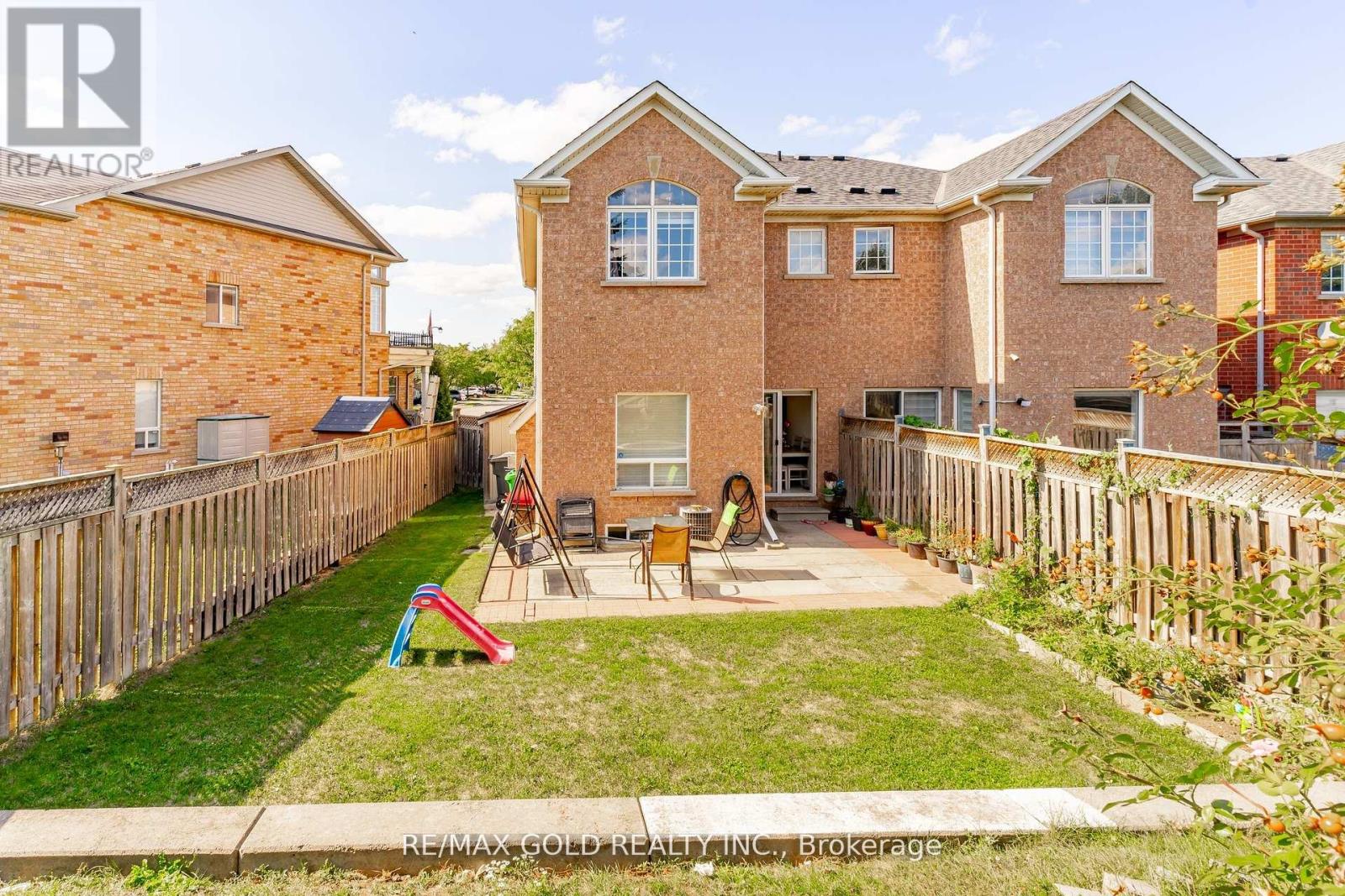 32 Rubysilver Drive, Brampton (Vales Of Castlemore), Ontario  L6P 1P9 - Photo 32 - W12411703