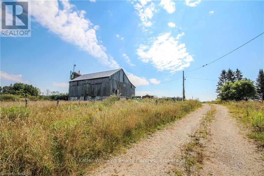 501426 Grey Road 1, Georgian Bluffs, Ontario  N0H 2T0 - Photo 11 - X12411892