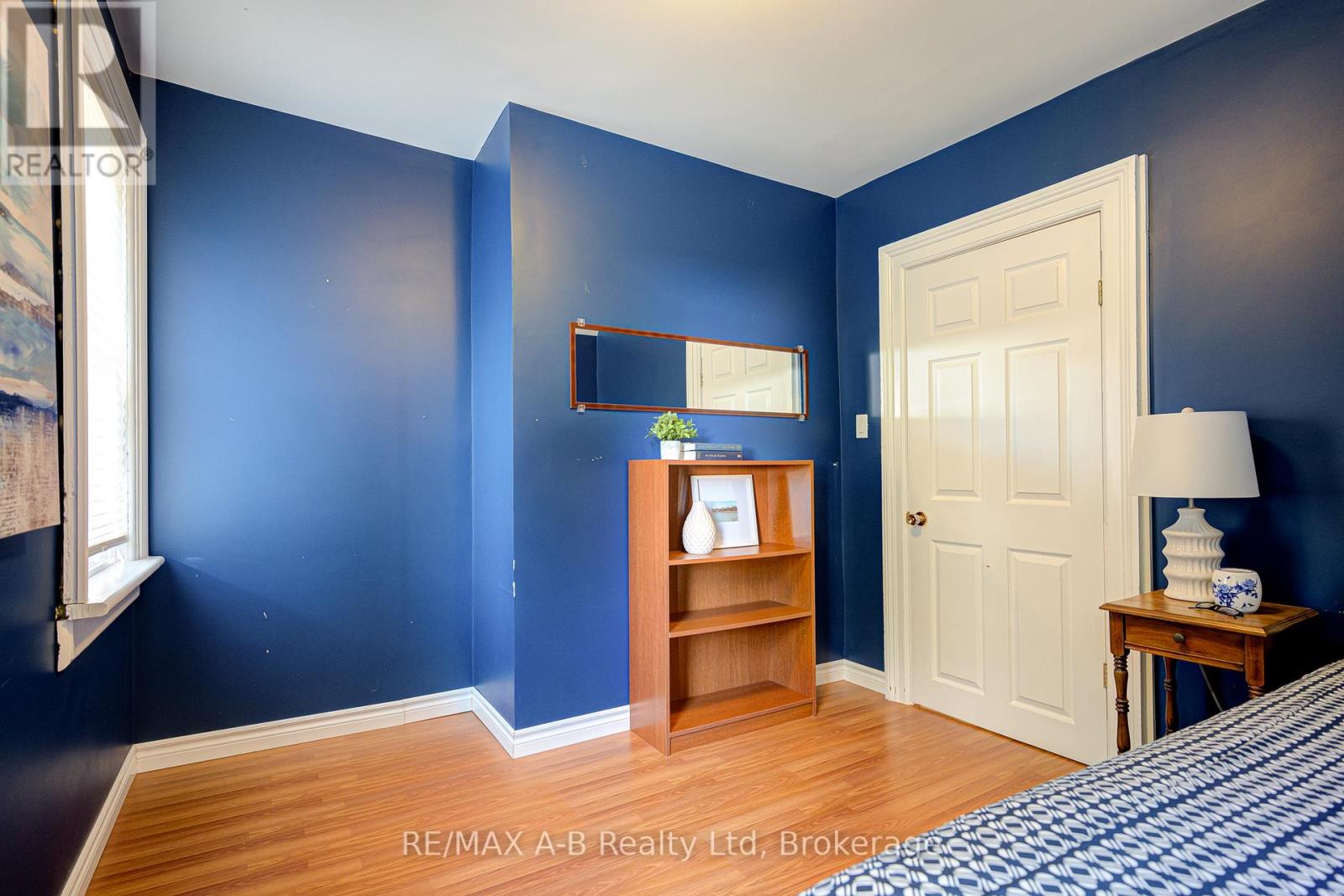 137 Dufferin Street, Stratford, Ontario  N5A 2G9 - Photo 30 - X12411938