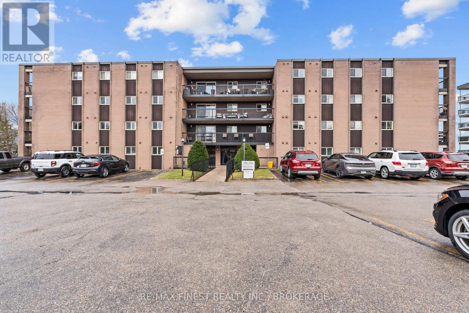 601 - 610 William Street, Gananoque, Ontario  K7G 3A4 - Photo 3 - X12411870