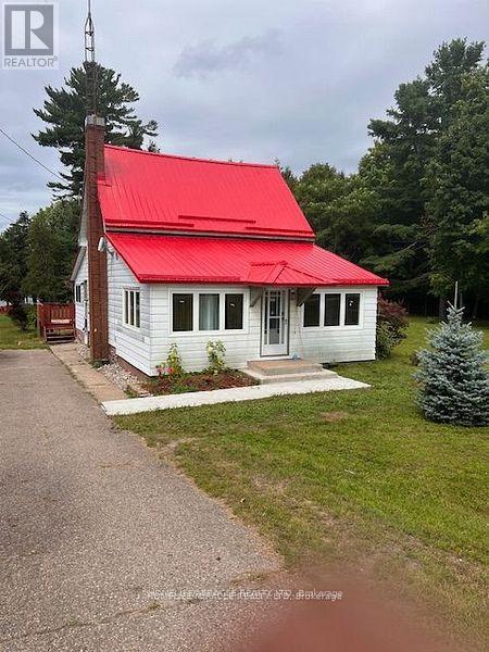 26547 Highway 62 S, Bancroft, Ontario  K0L 2L0 - Photo 2 - X12411546