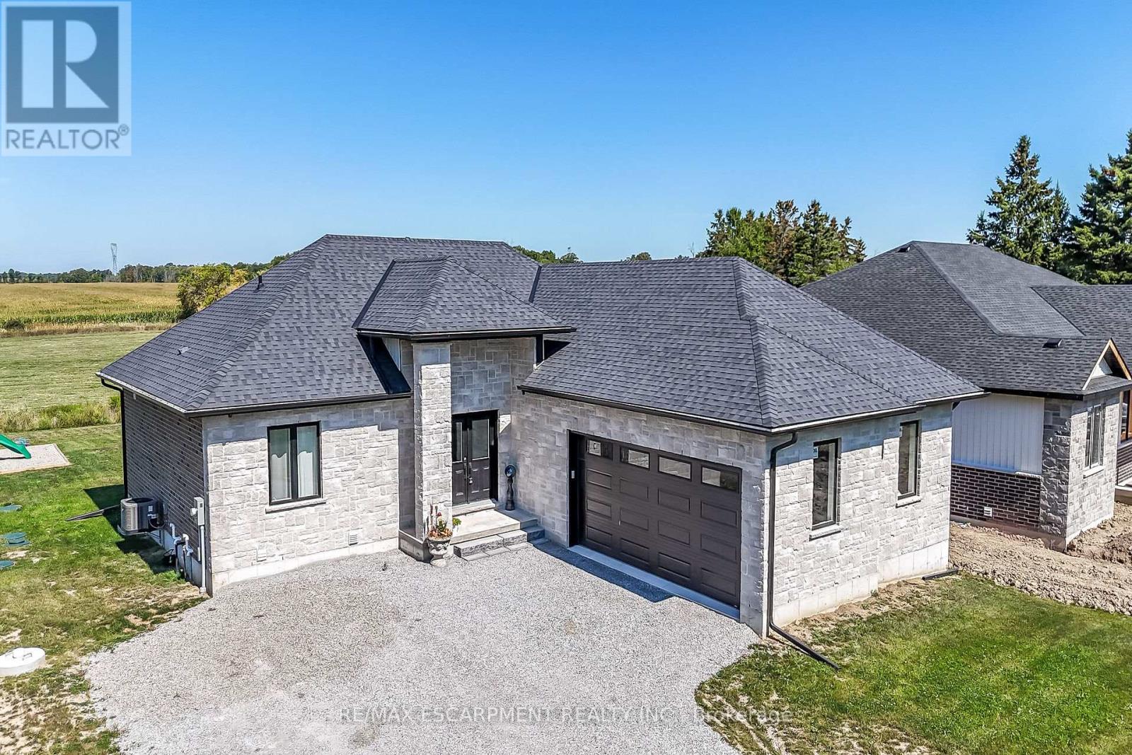 519 Concession 14 Walpole Road, Haldimand, Ontario  N0A 1H0 - Photo 2 - X12411606