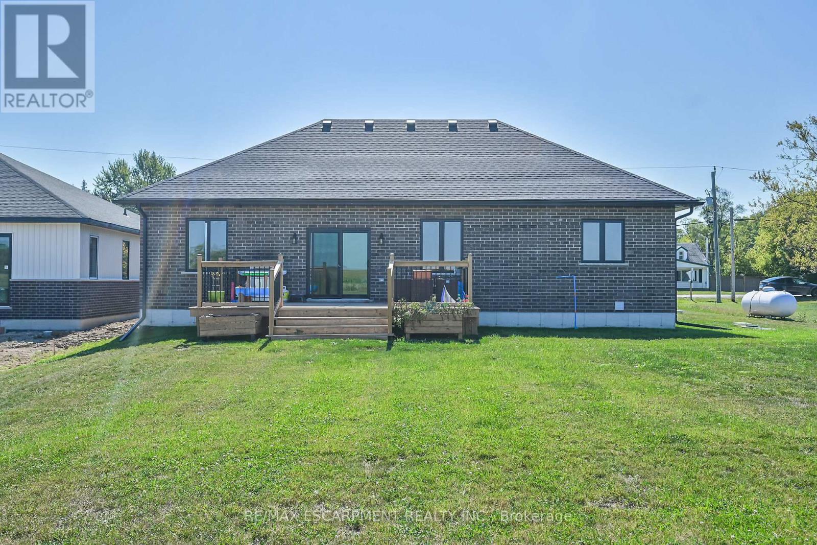 519 Concession 14 Walpole Road, Haldimand, Ontario  N0A 1H0 - Photo 3 - X12411606