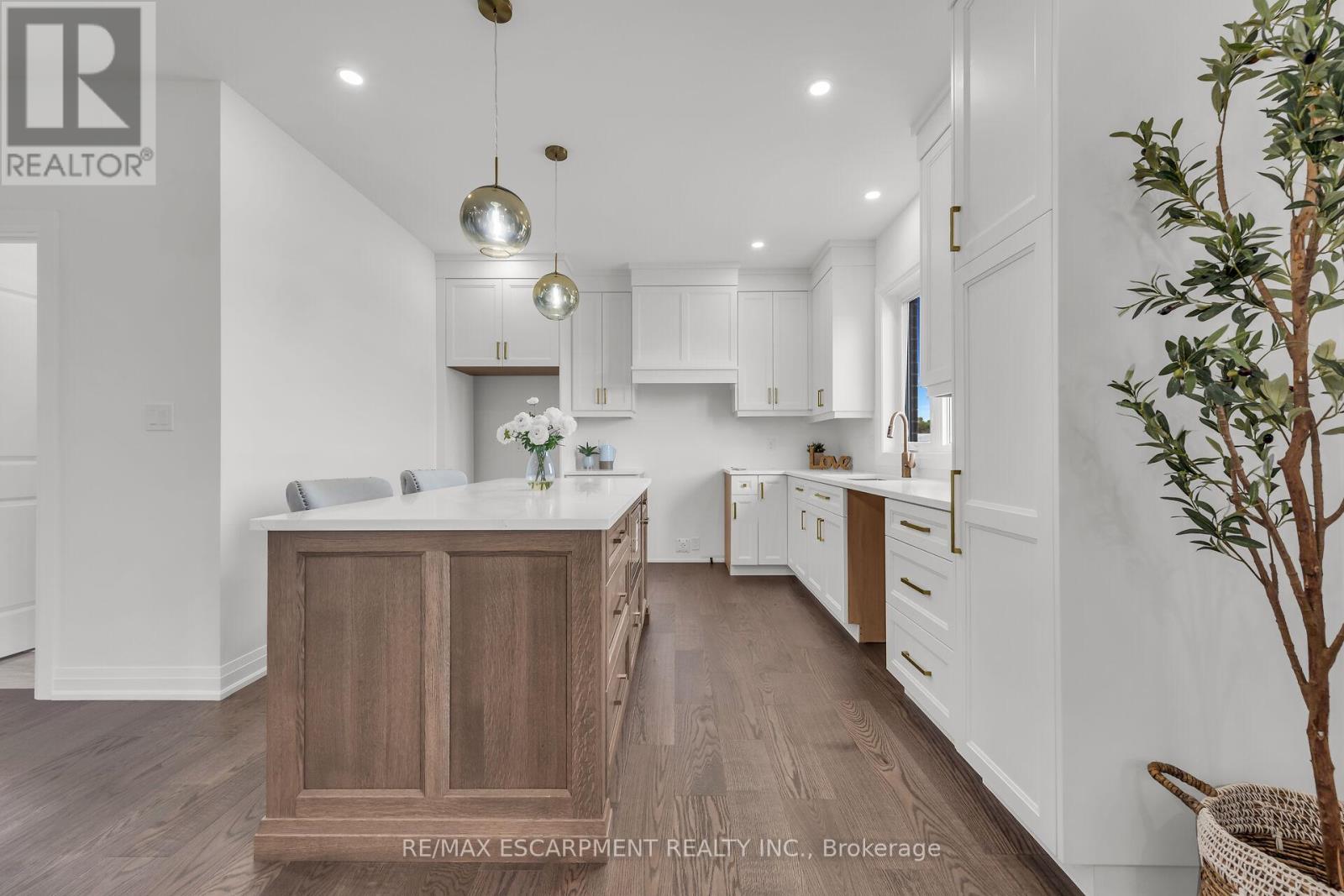 519 Concession 14 Walpole Road, Haldimand, Ontario  N0A 1H0 - Photo 6 - X12411606