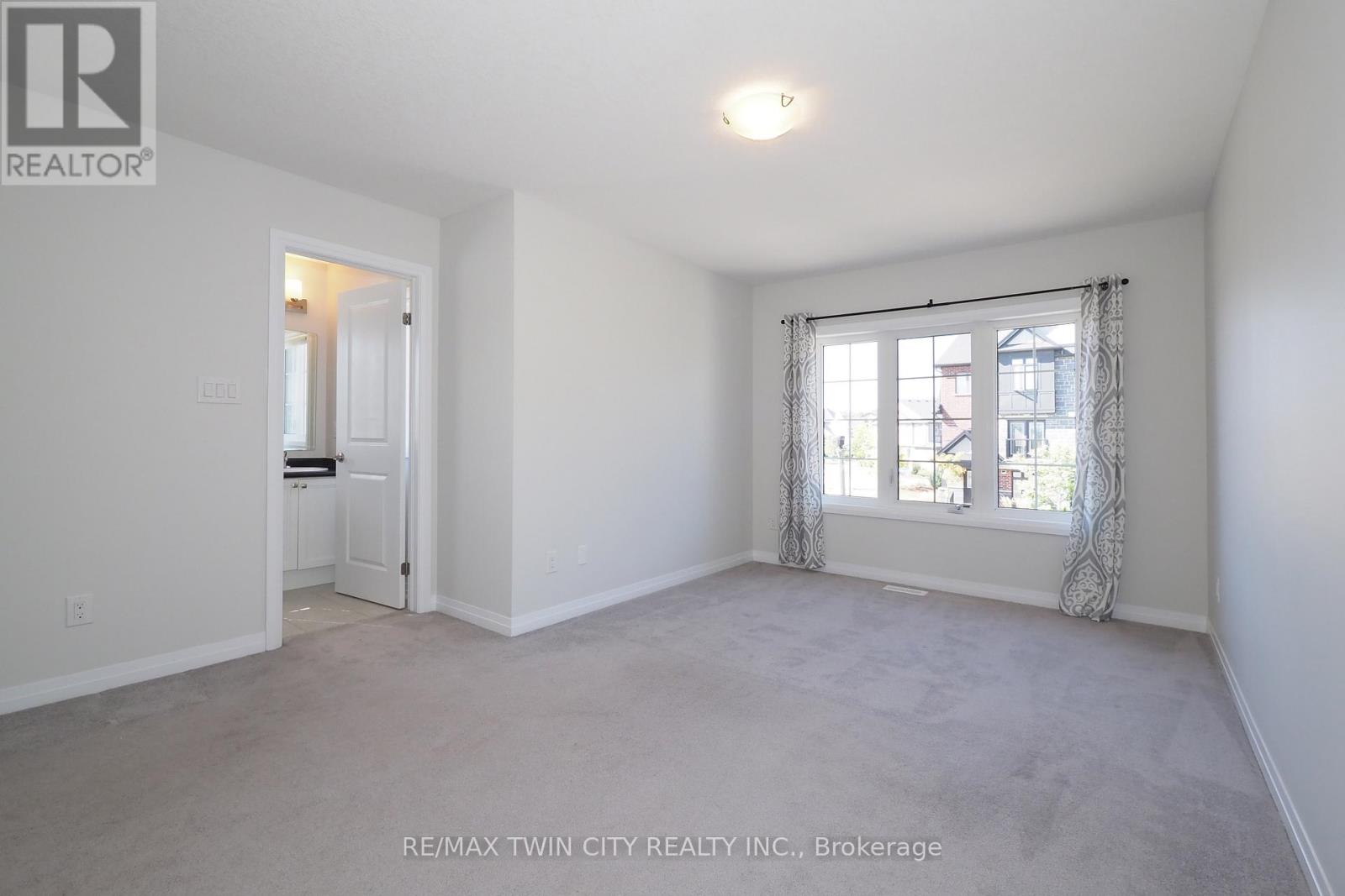 181 South Creek Drive, Kitchener, Ontario  N2P 0E1 - Photo 20 - X12411674